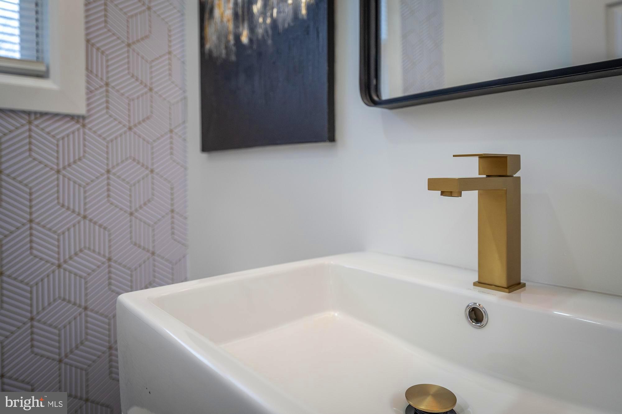 MONTEBELLO - Residential