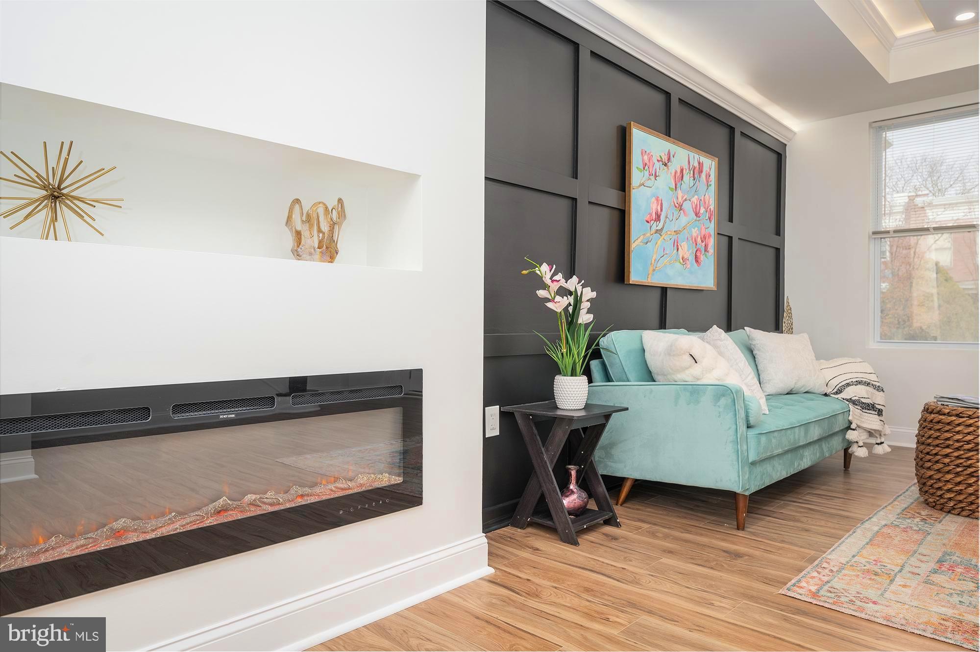 MONTEBELLO - Residential