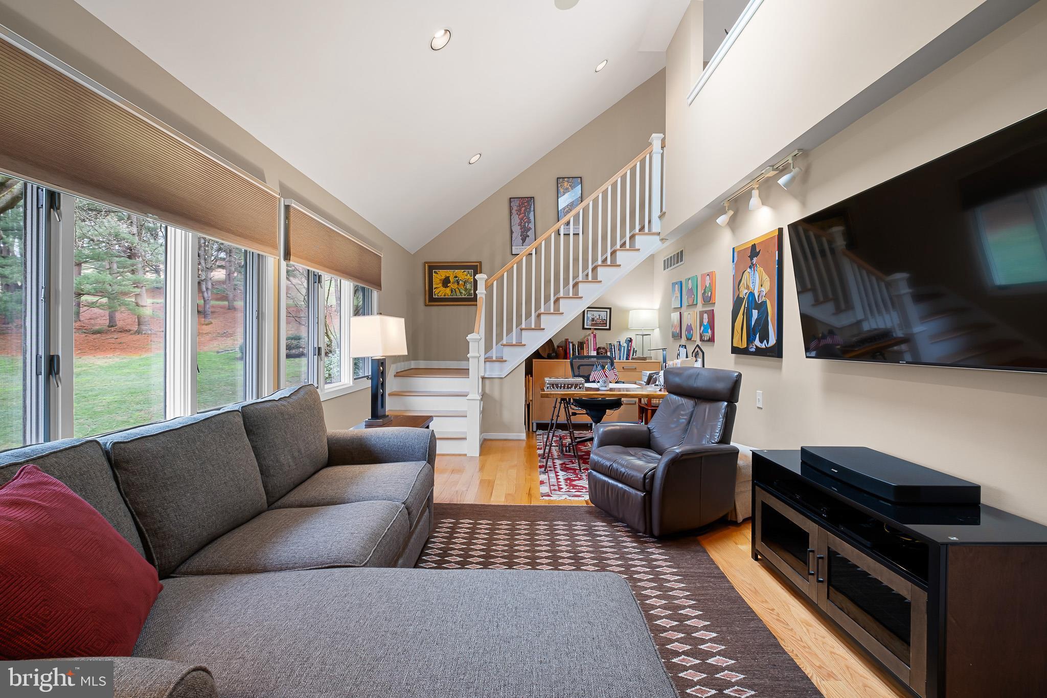 SOUTHRIDGE - Residential