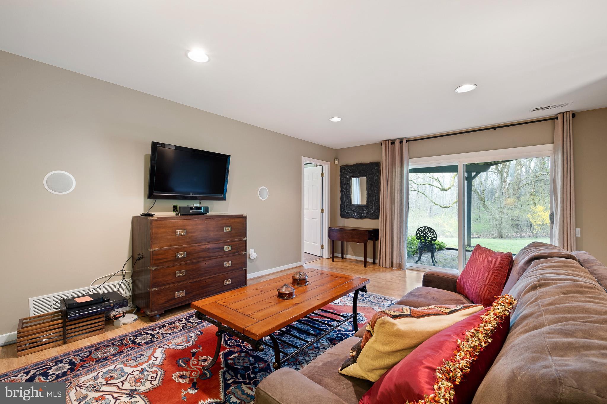 SOUTHRIDGE - Residential