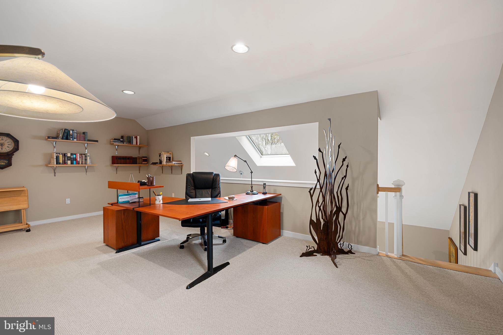 SOUTHRIDGE - Residential