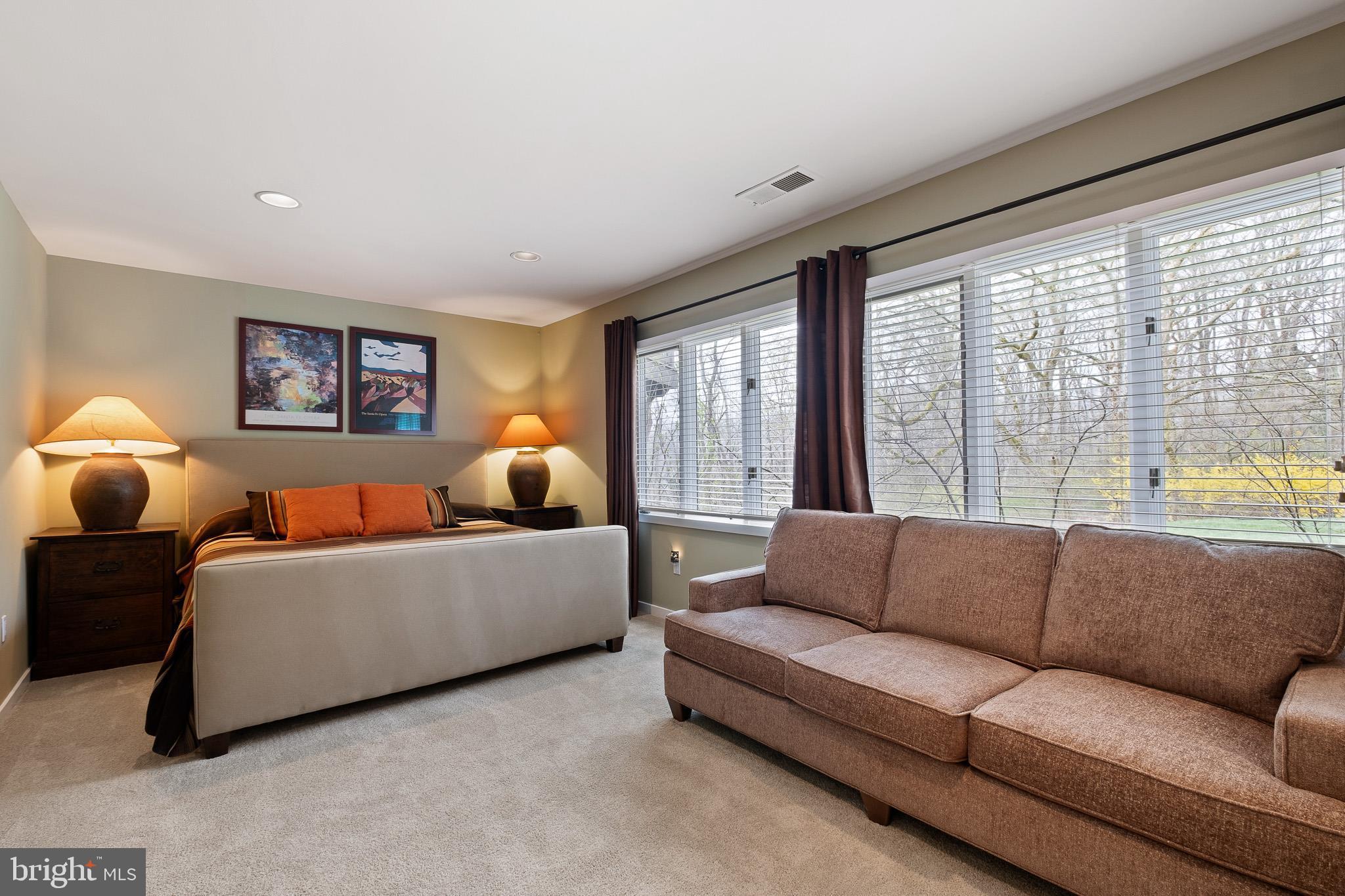 SOUTHRIDGE - Residential