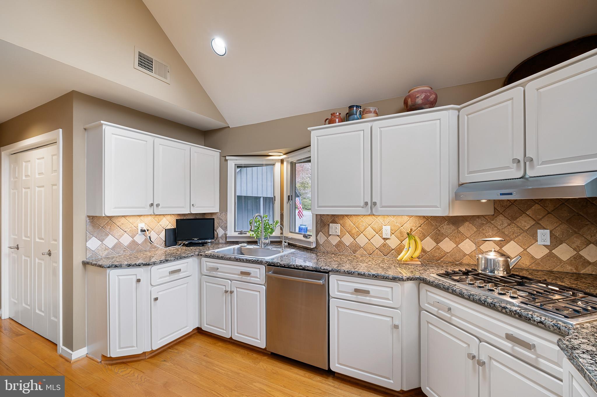 SOUTHRIDGE - Residential