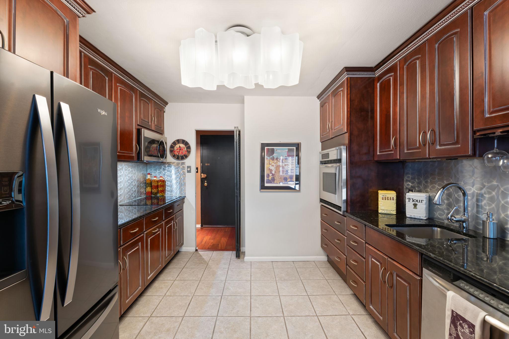 1901 JOHN F KENNEDY BOULEVARD 2217-18