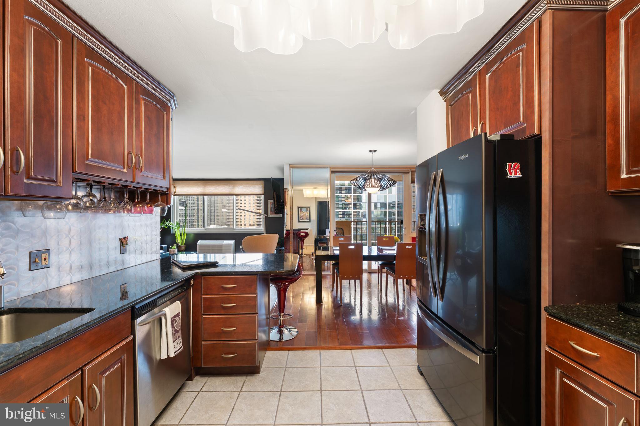 1901 JOHN F KENNEDY BOULEVARD 2217-18
