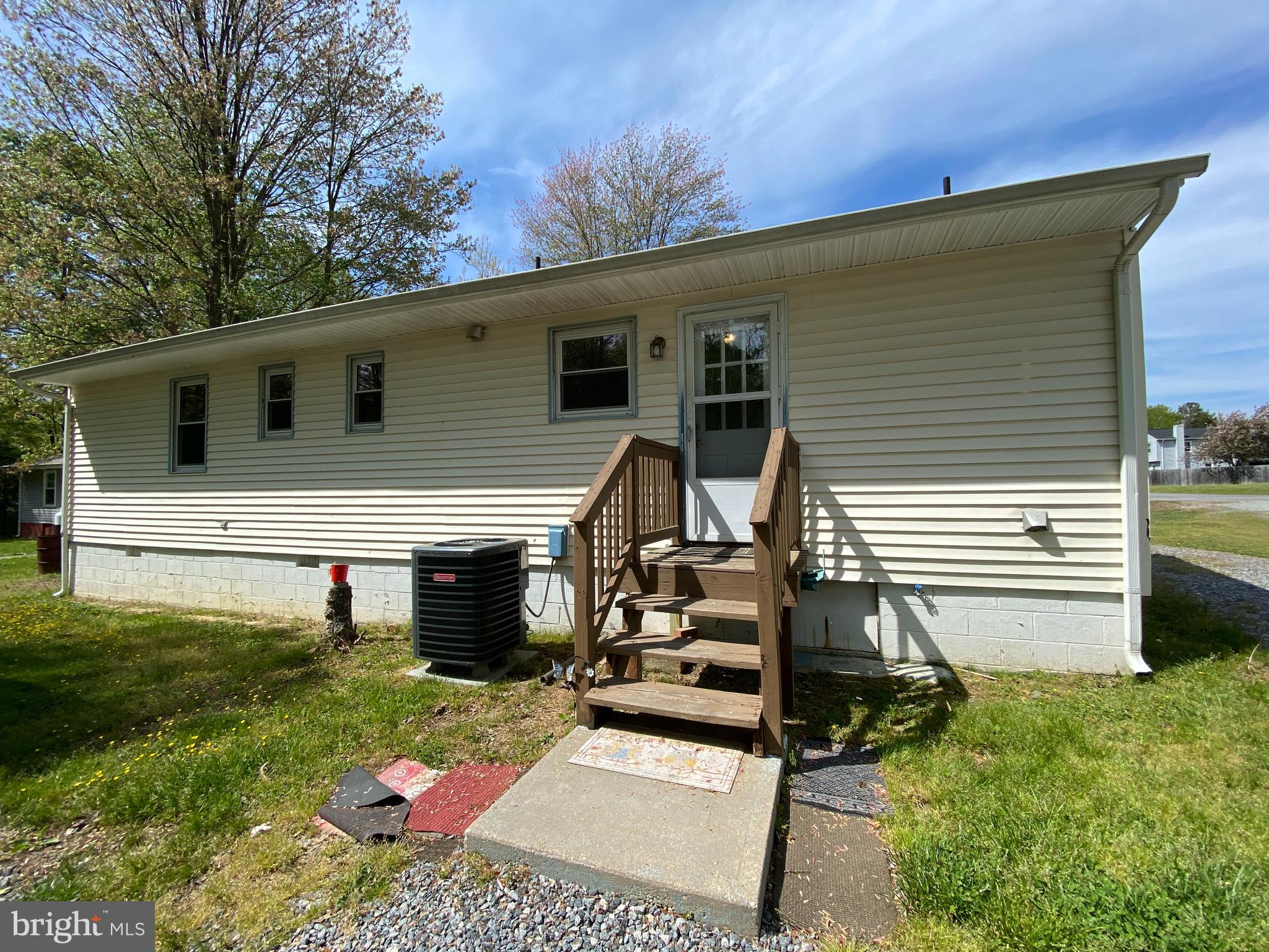 CAMPBELL CREEK VILLAGE - Residential Lease