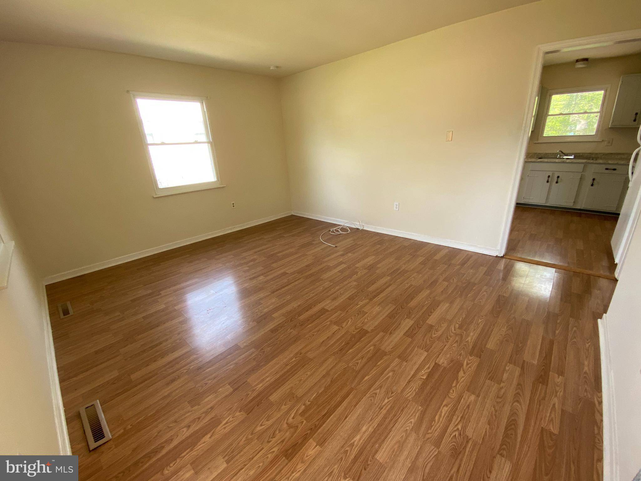 CAMPBELL CREEK VILLAGE - Residential Lease