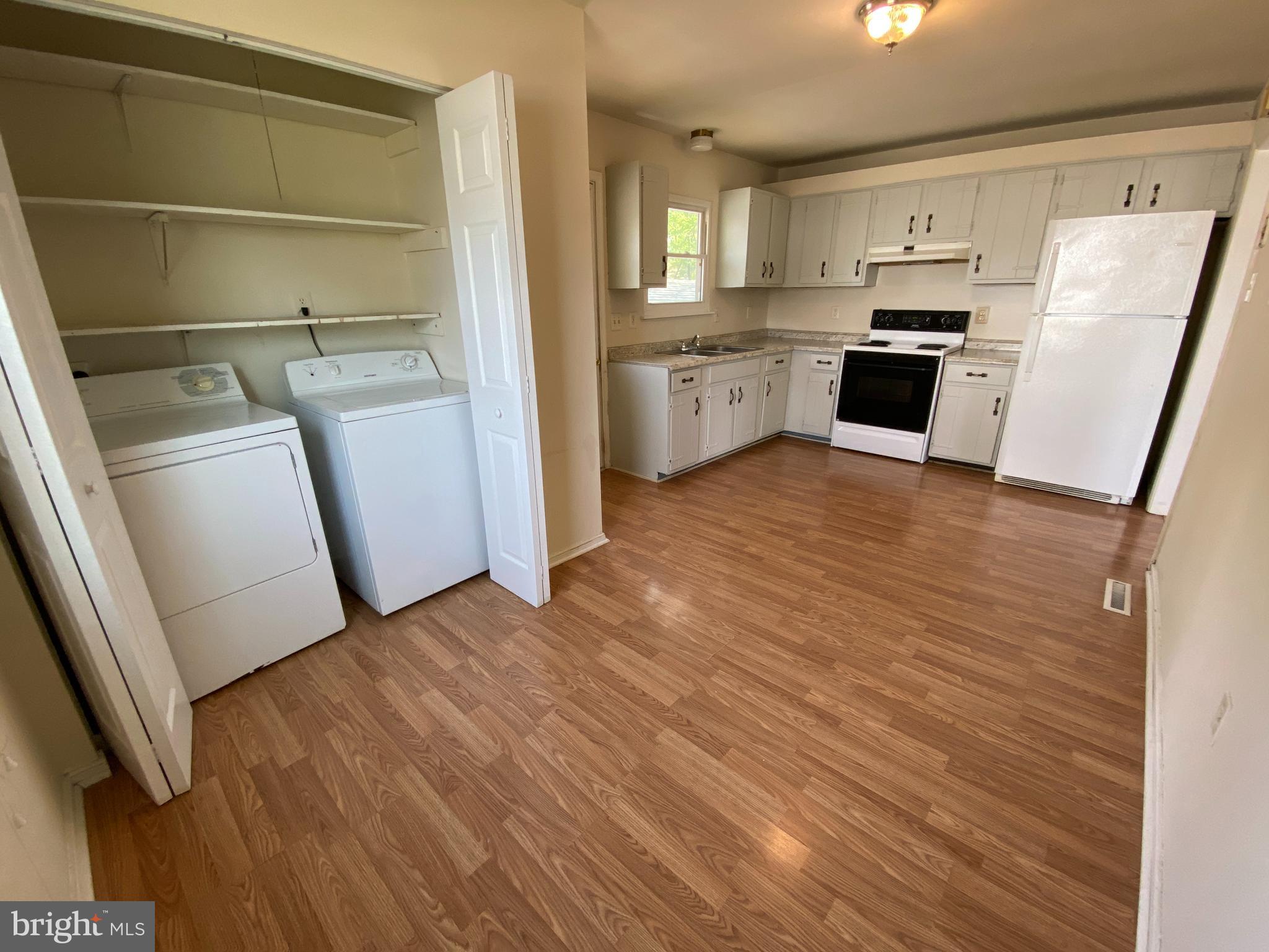 CAMPBELL CREEK VILLAGE - Residential Lease