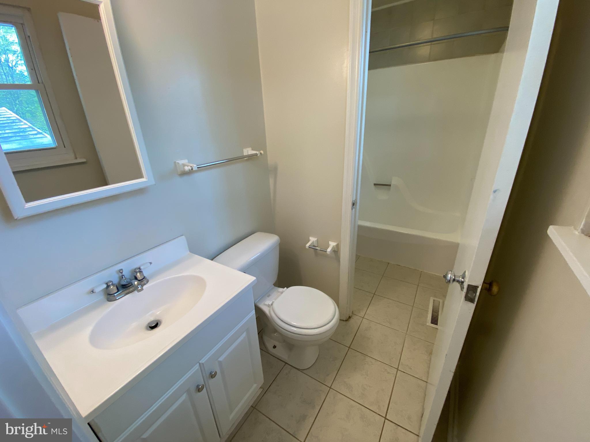 CAMPBELL CREEK VILLAGE - Residential Lease