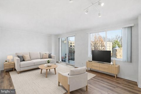 Photo of 2829 Connecticut Avenue NW #411, WASHINGTON, DC 20008 (MLS # DCDC2258482)