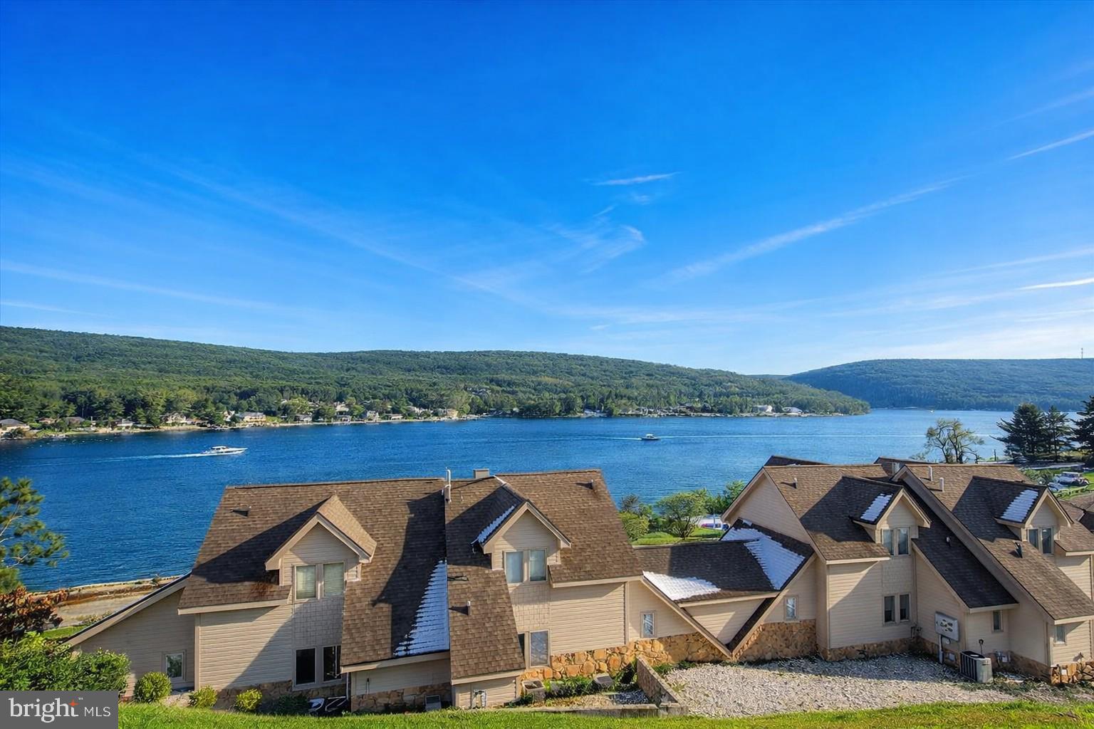 TRADERS LANDING - Residential