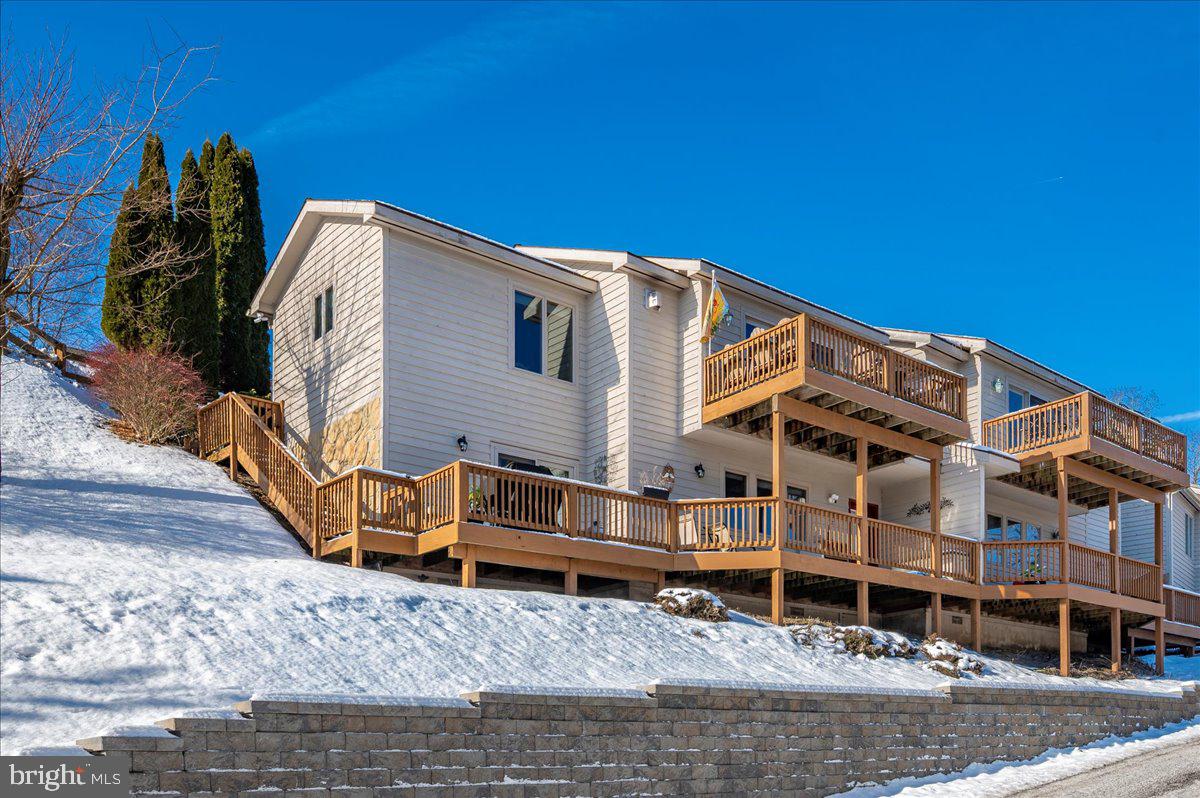 TRADERS LANDING - Residential