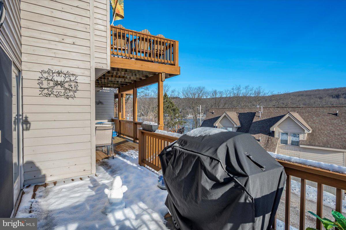 TRADERS LANDING - Residential