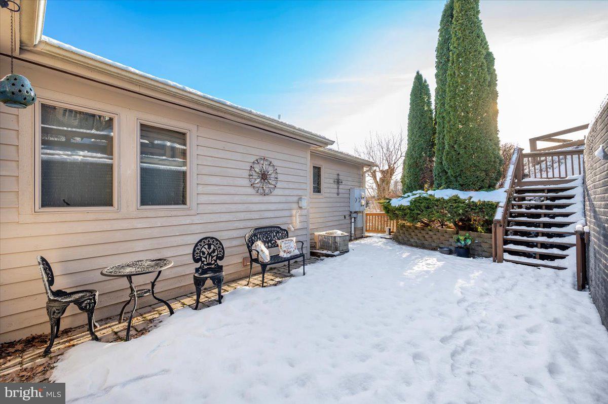 TRADERS LANDING - Residential