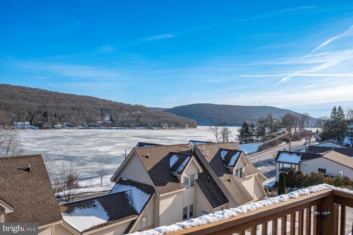 TRADERS LANDING - Residential