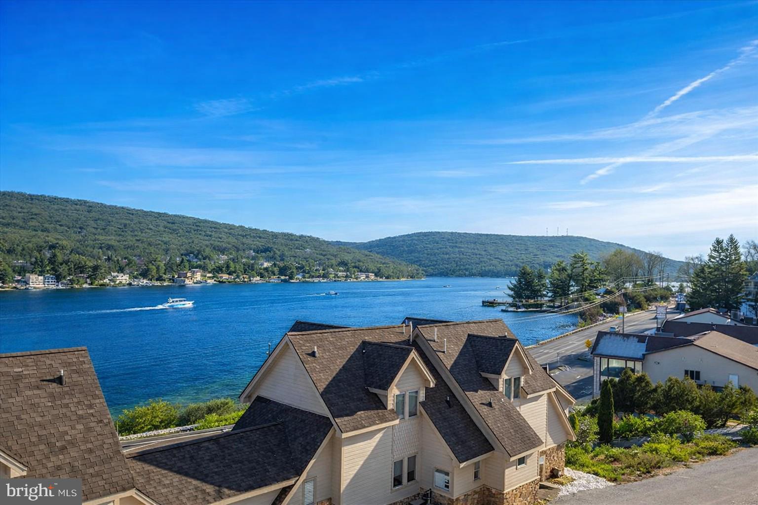 TRADERS LANDING - Residential