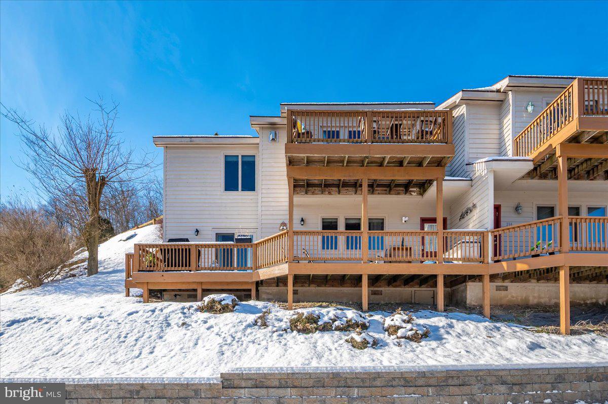 TRADERS LANDING - Residential