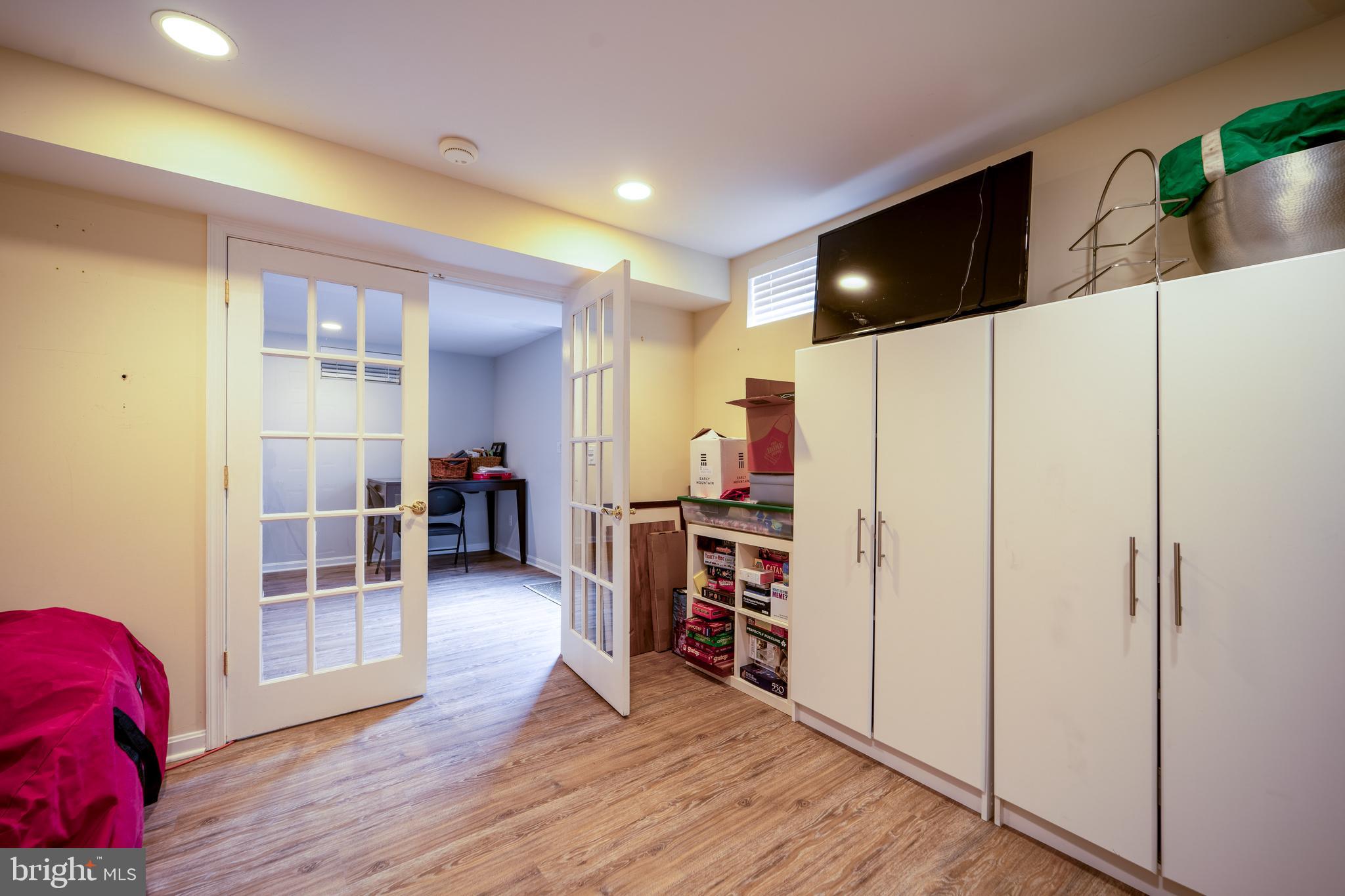 EVERGREEN MEADOWS - Residential Lease