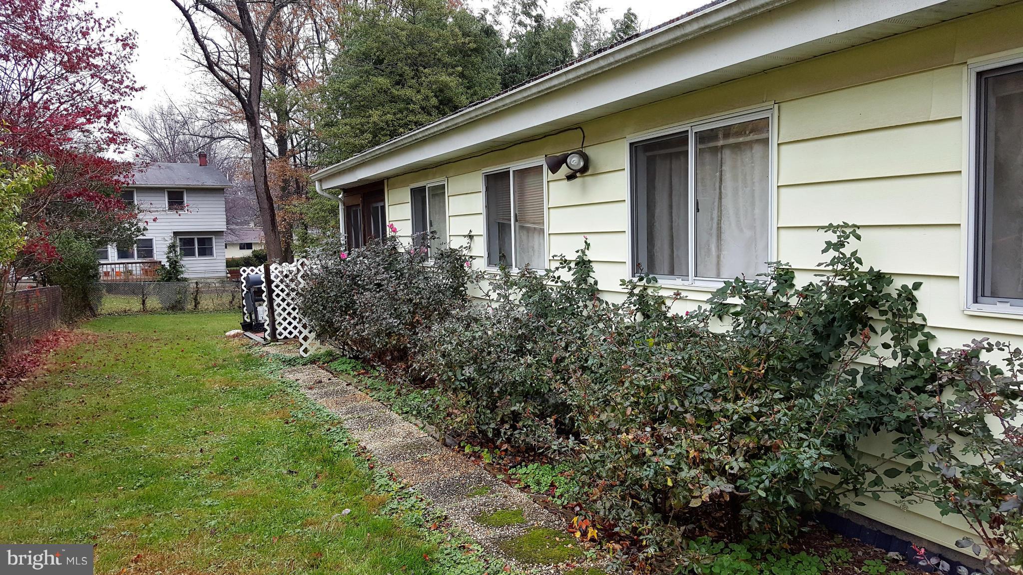 DUNN LORING WOODS - Residential Lease