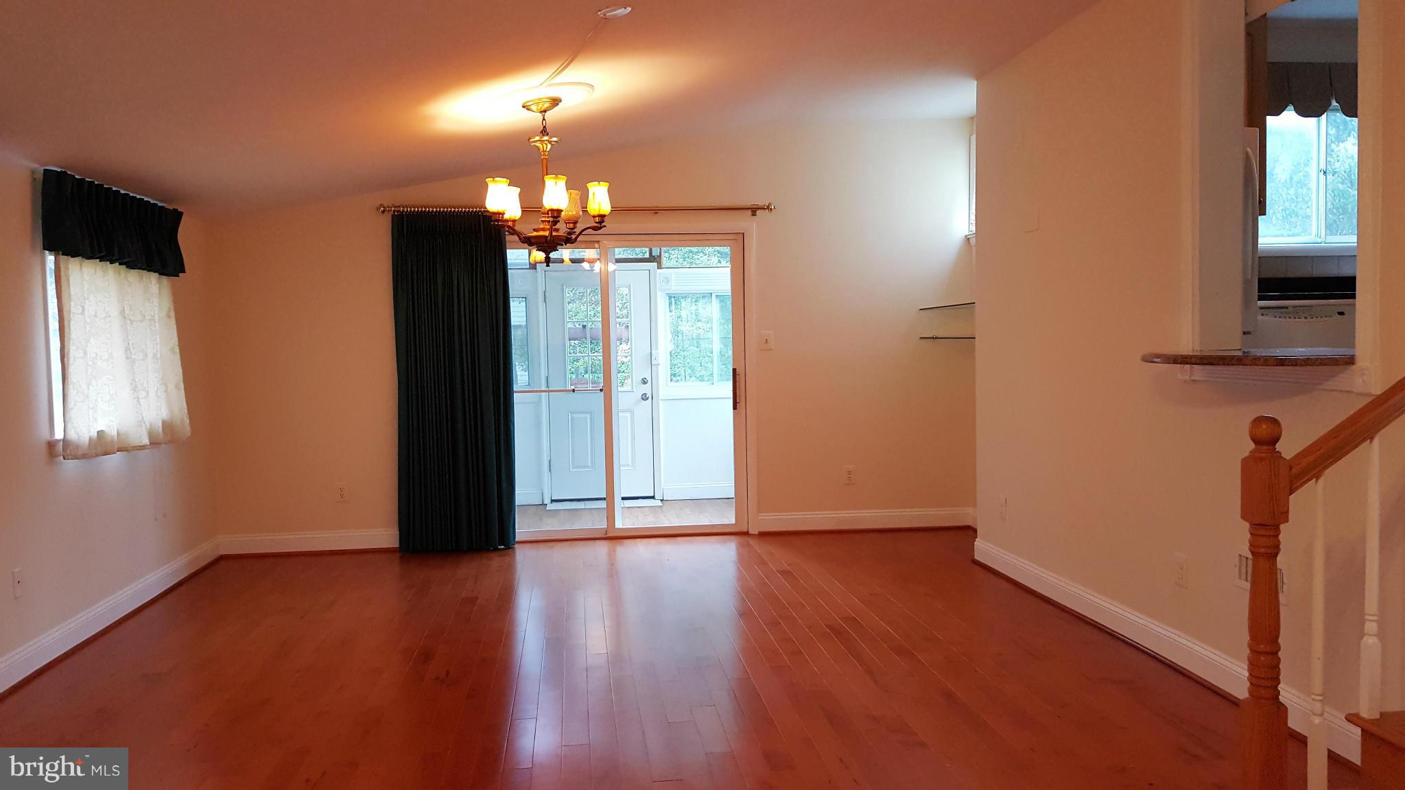 DUNN LORING WOODS - Residential Lease