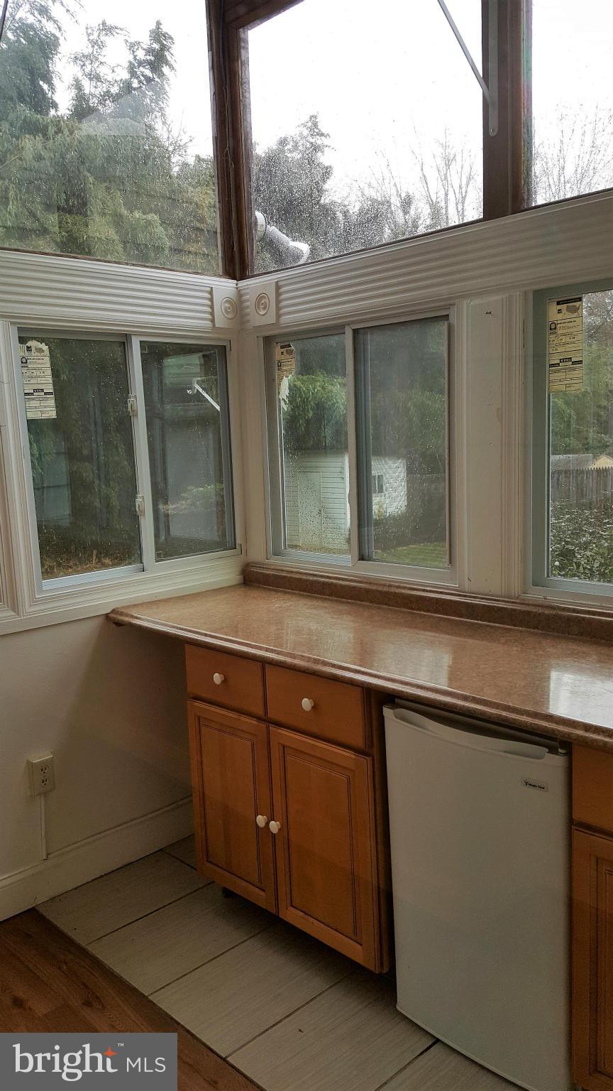 DUNN LORING WOODS - Residential Lease