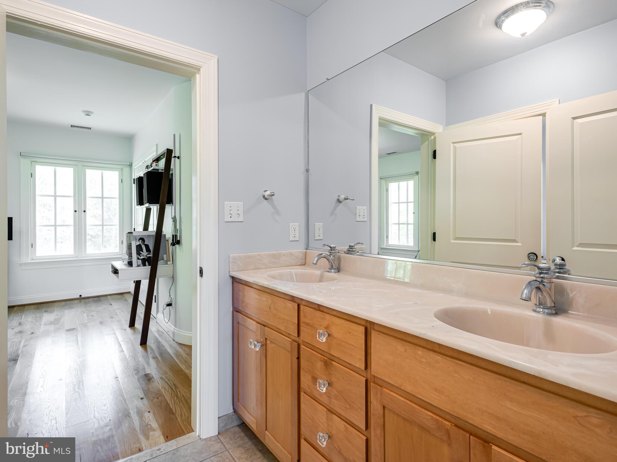 PINE CREEK - Residential