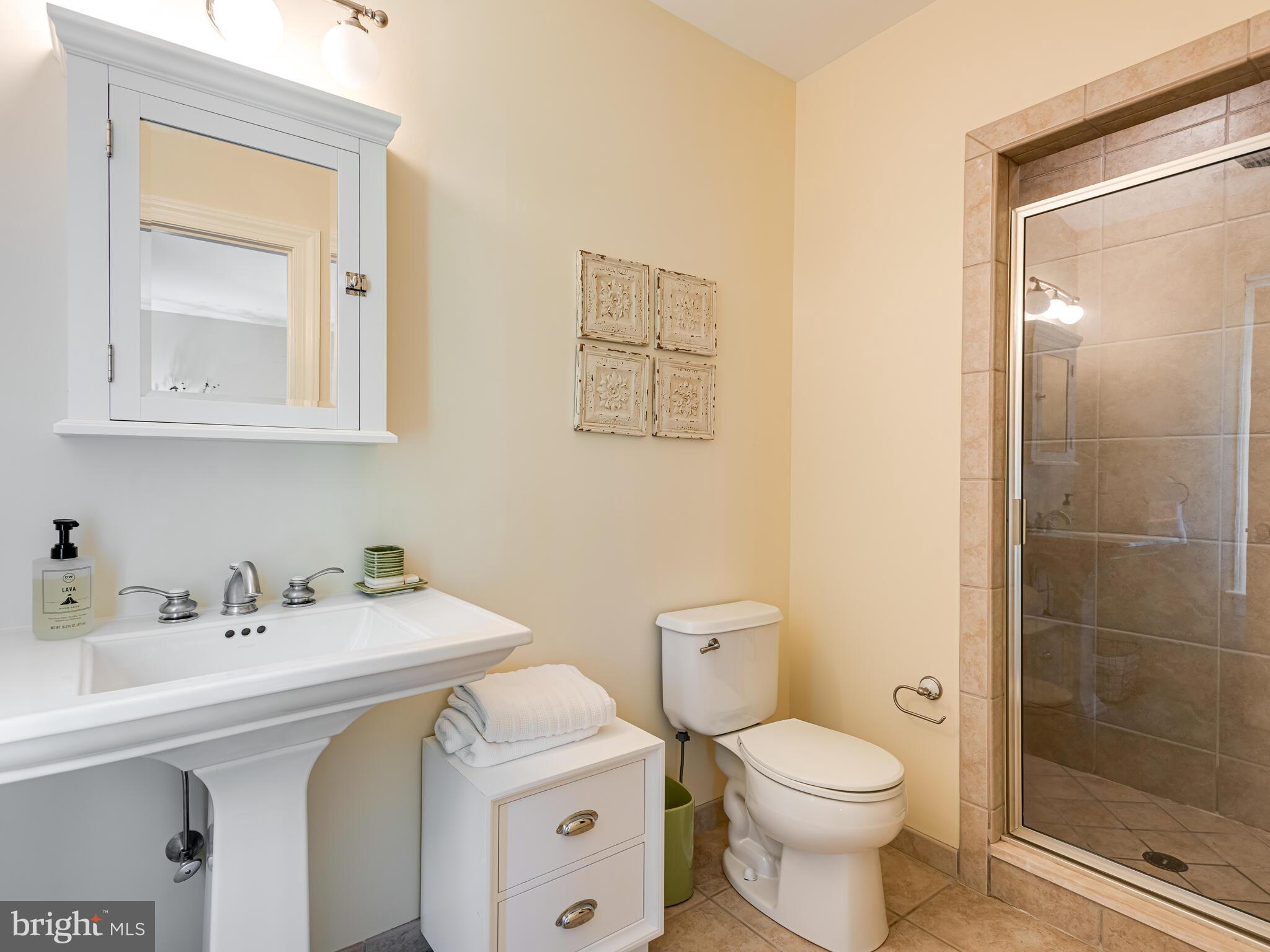 PINE CREEK - Residential