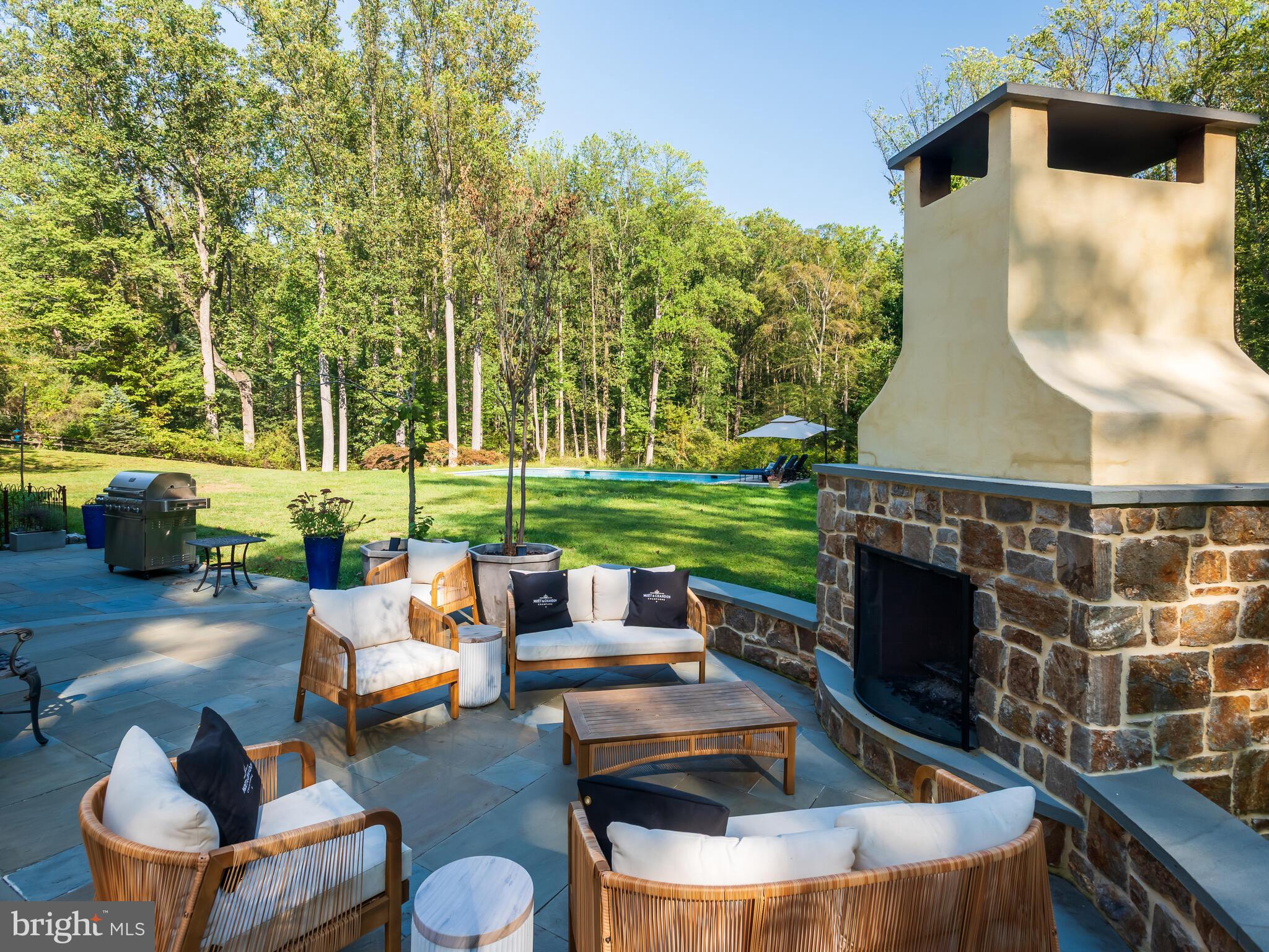 PINE CREEK - Residential