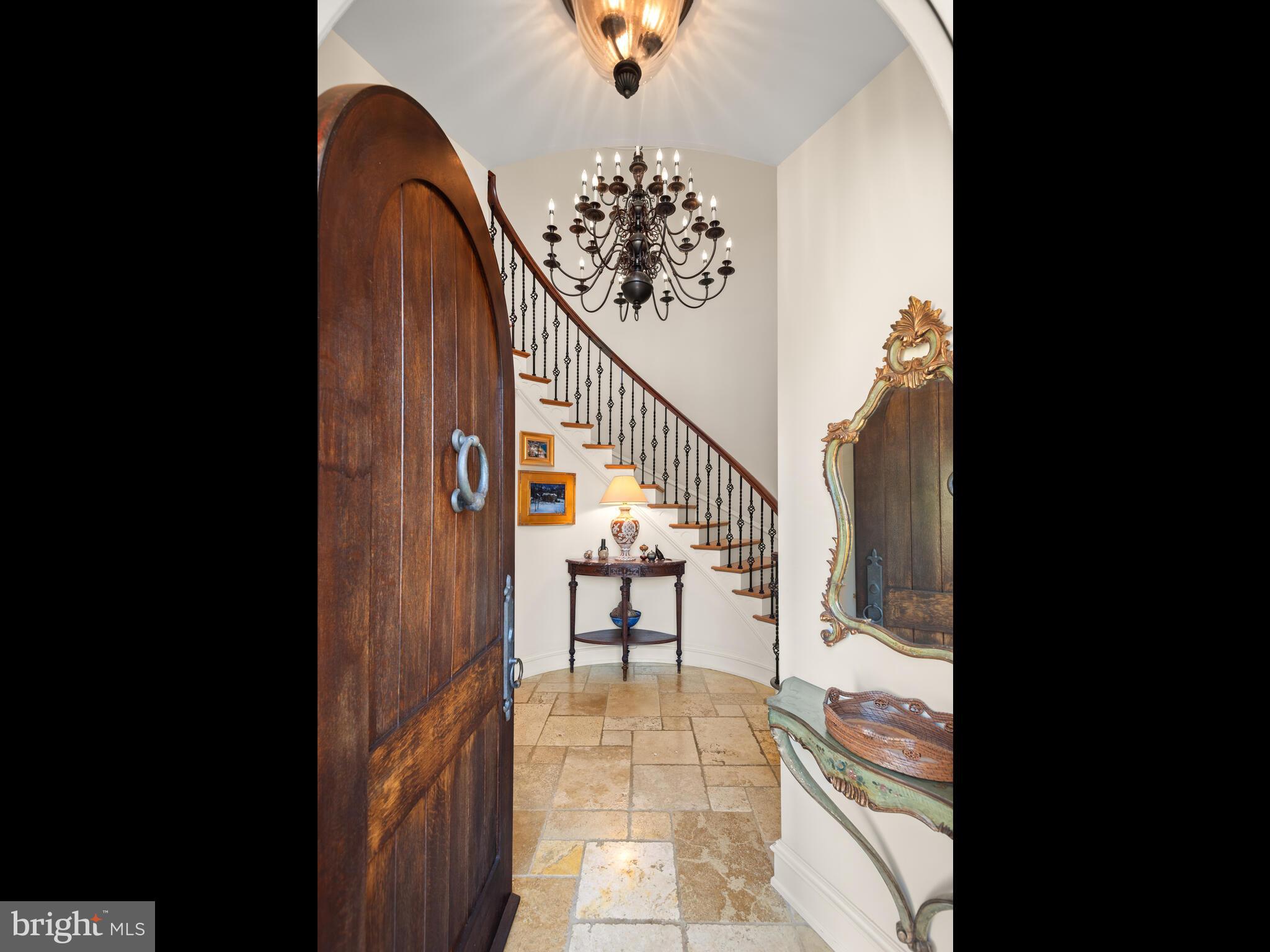 PINE CREEK - Residential