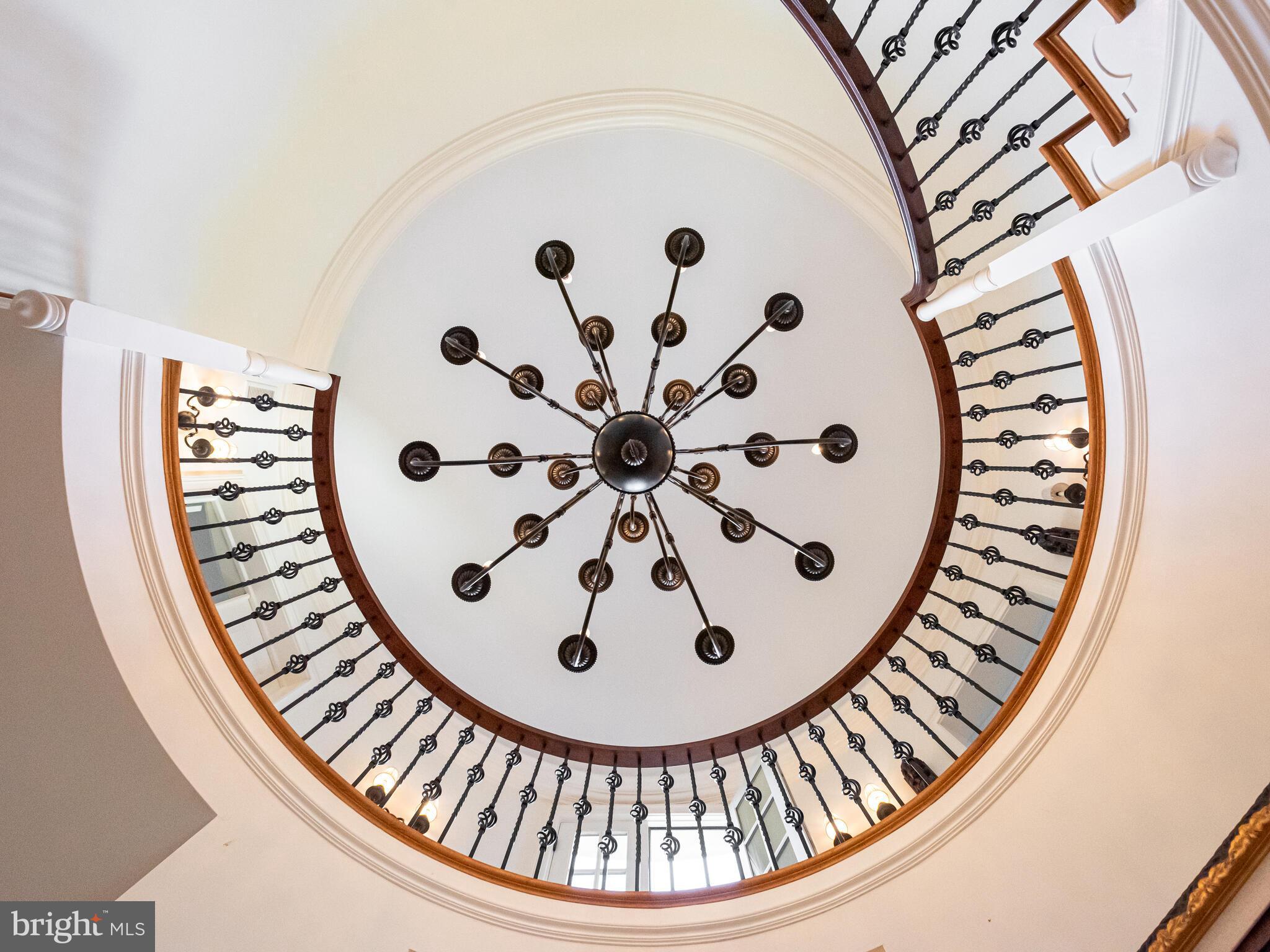 PINE CREEK - Residential