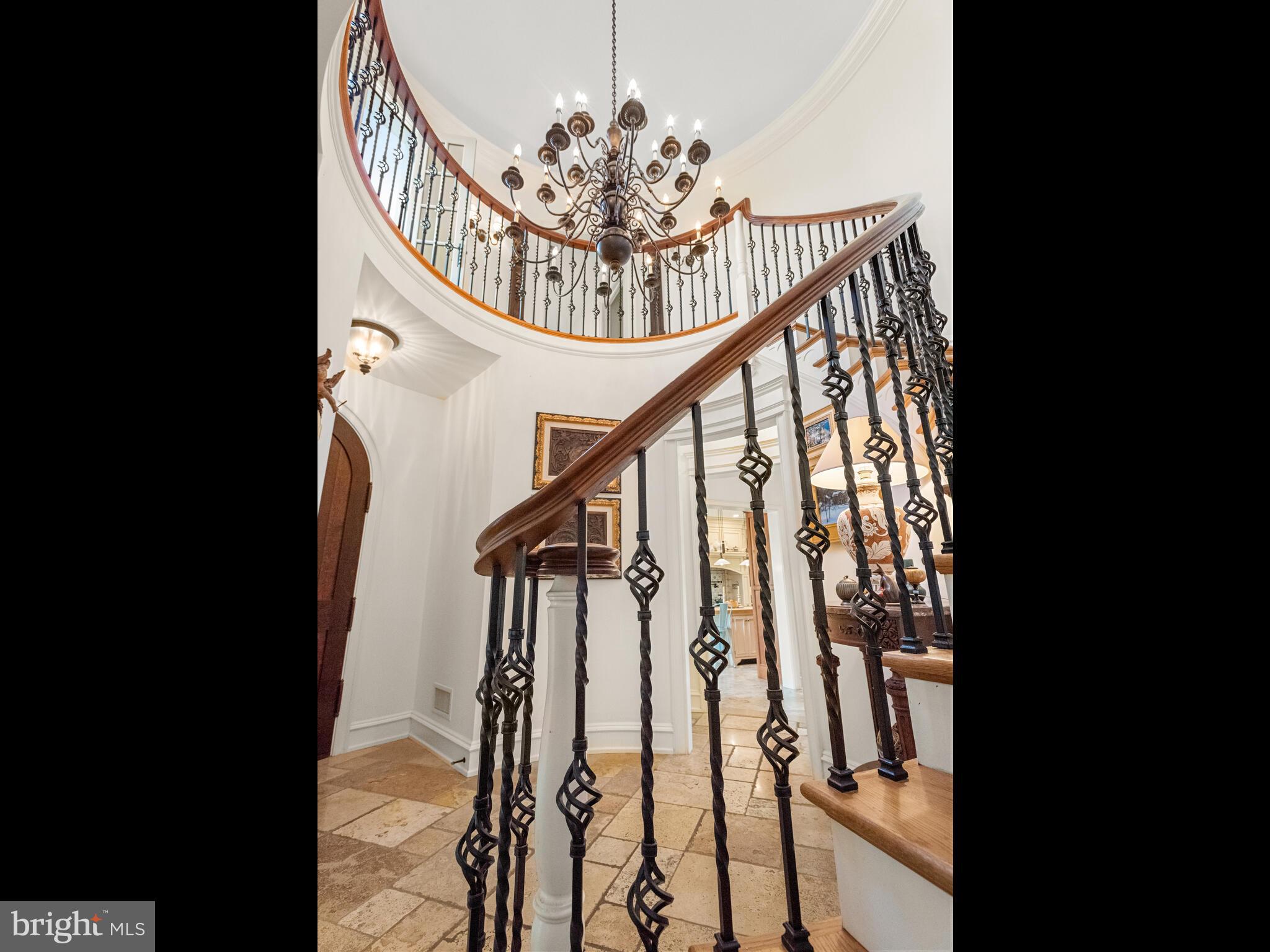 PINE CREEK - Residential