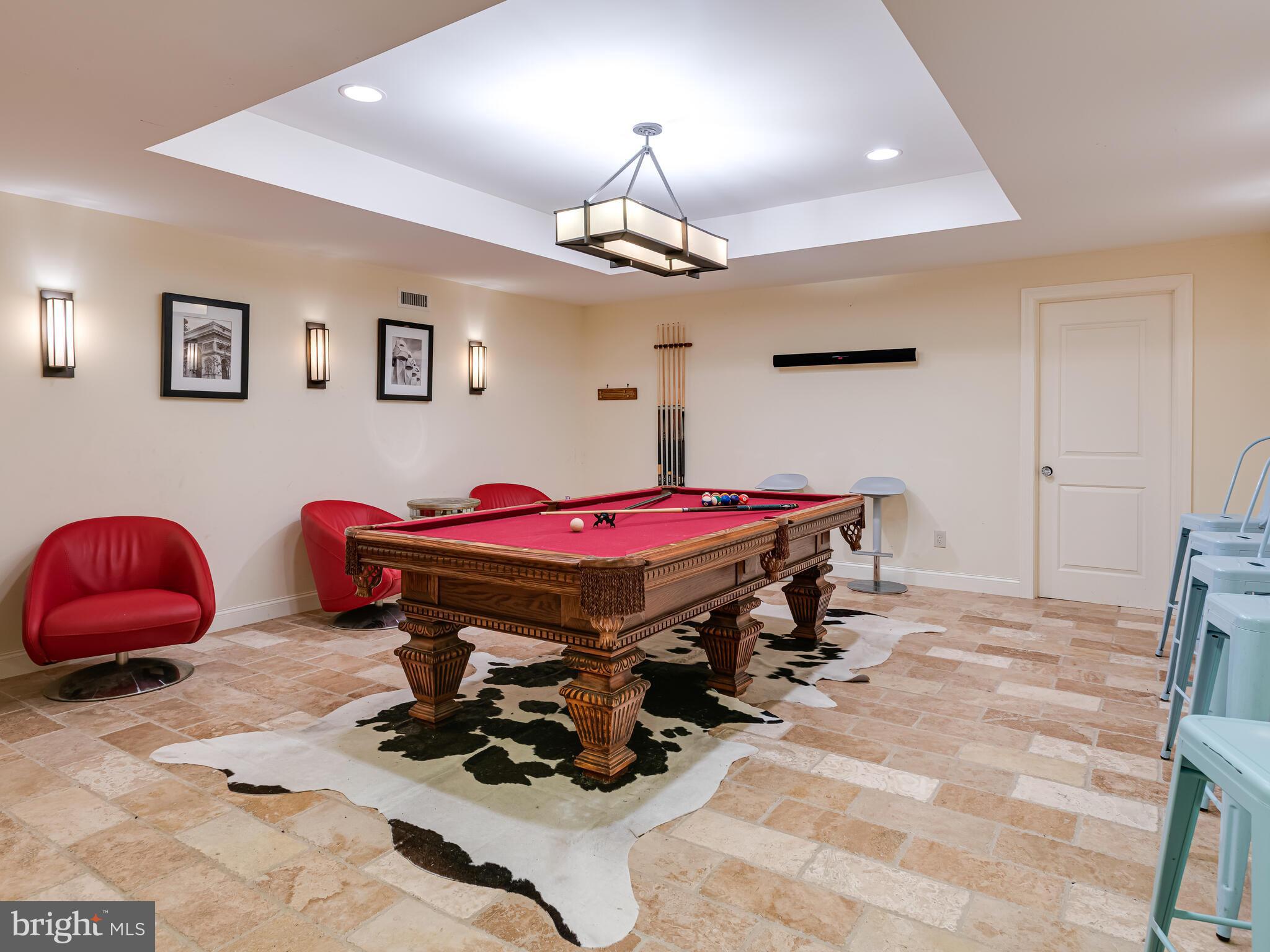 PINE CREEK - Residential