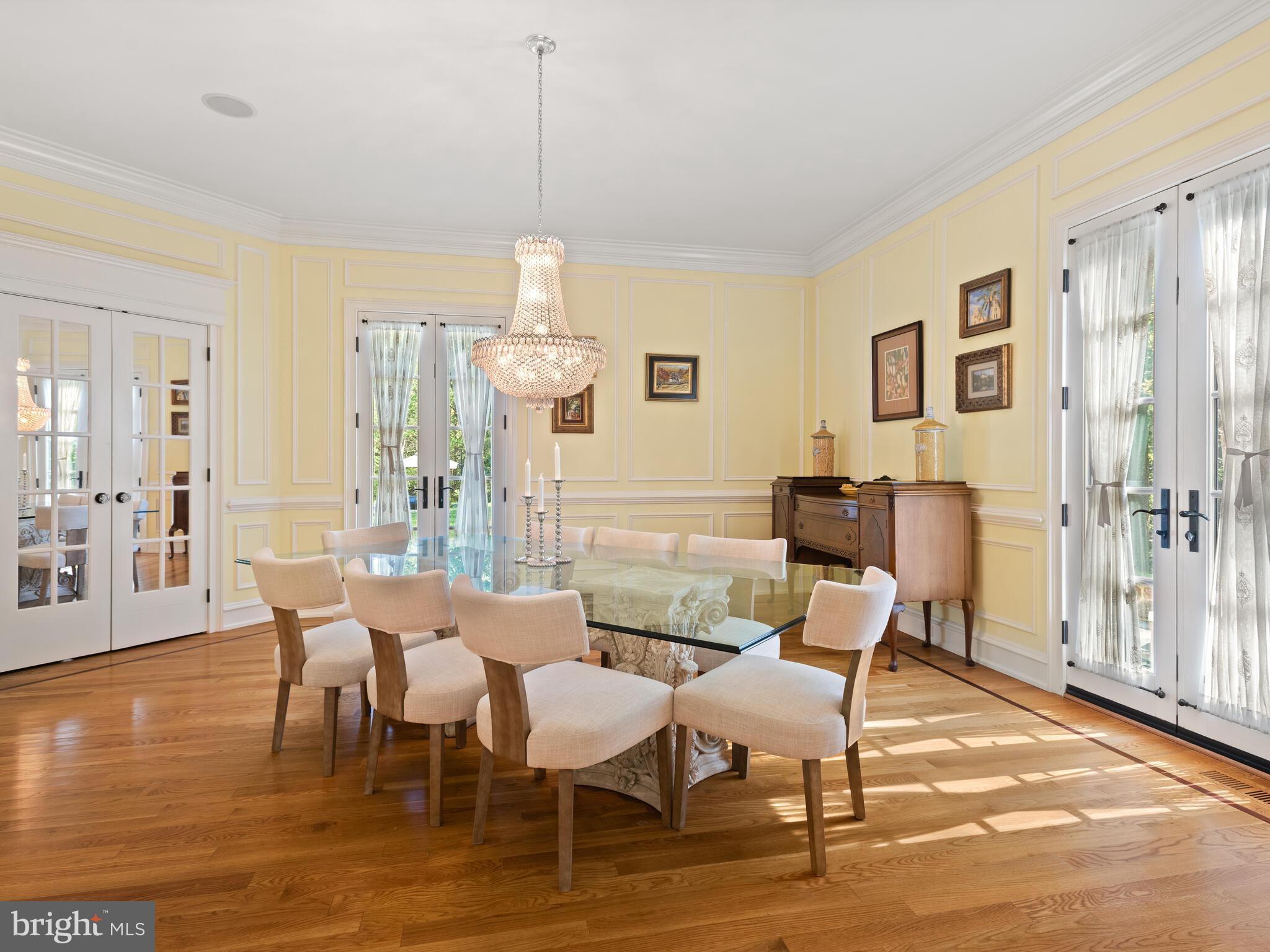 PINE CREEK - Residential