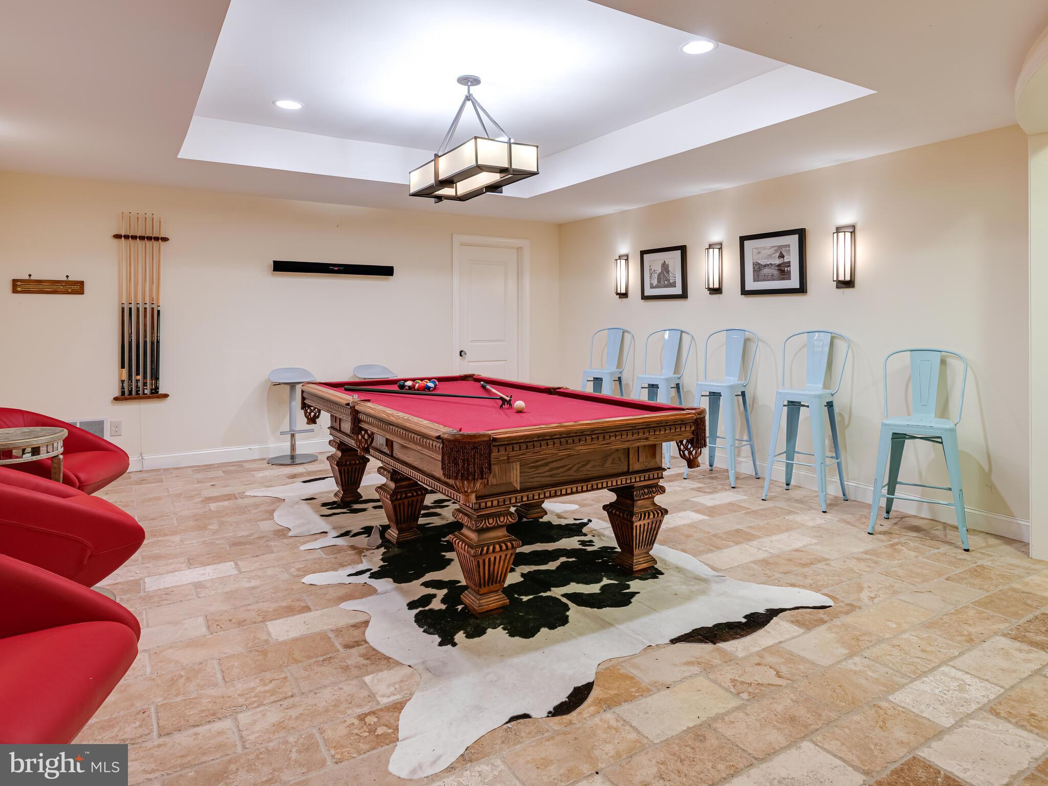 PINE CREEK - Residential