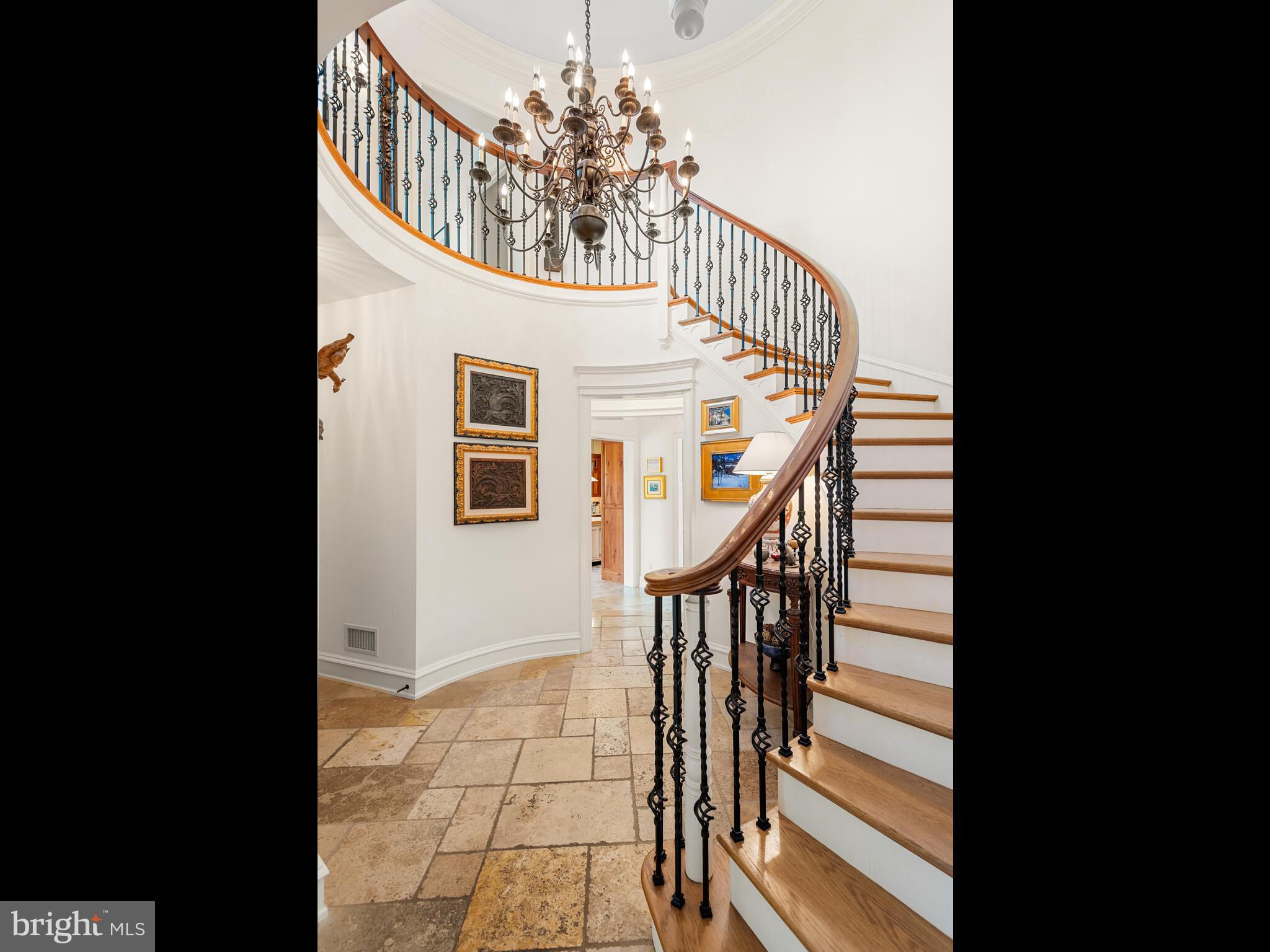 PINE CREEK - Residential