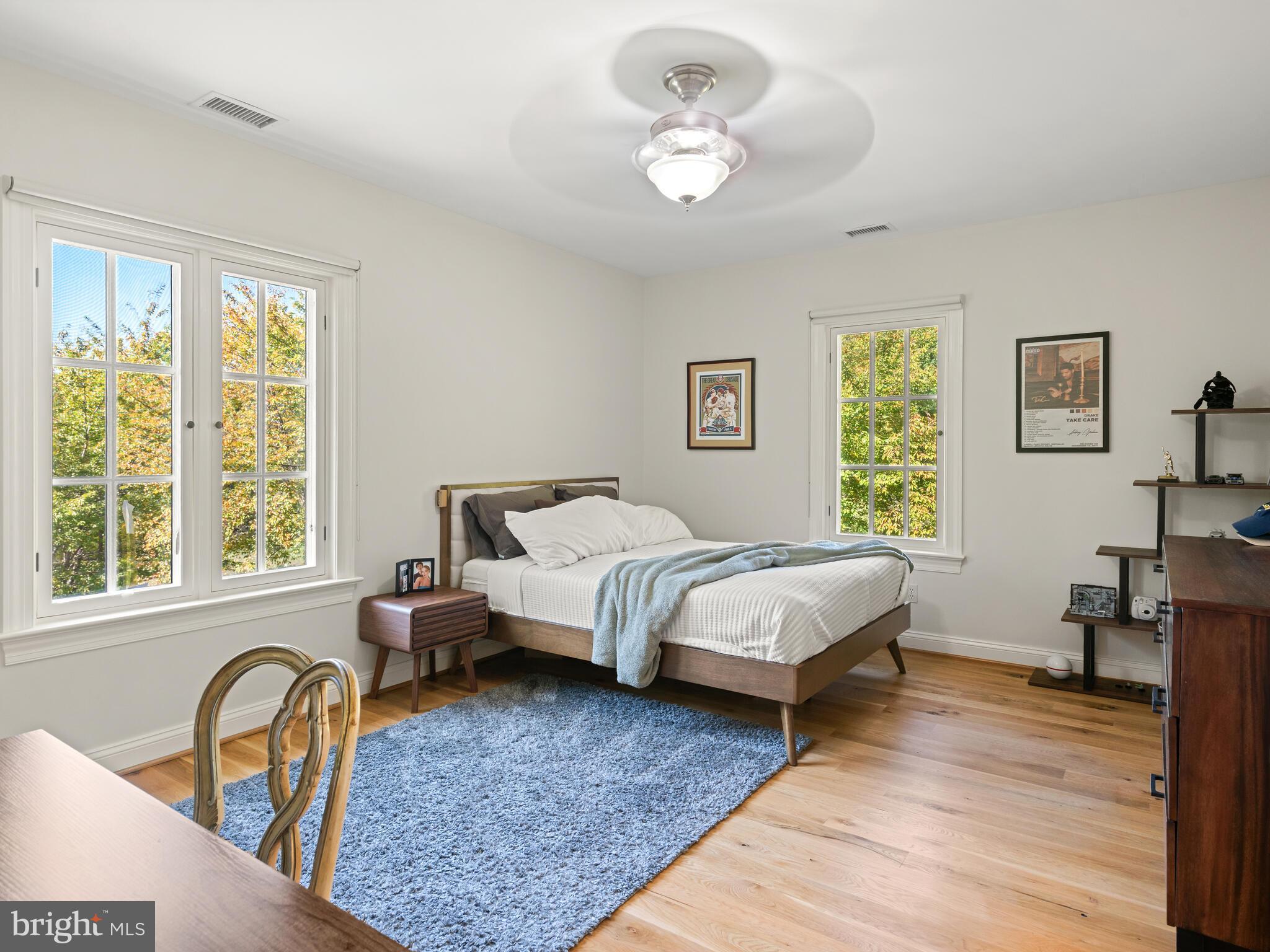 PINE CREEK - Residential