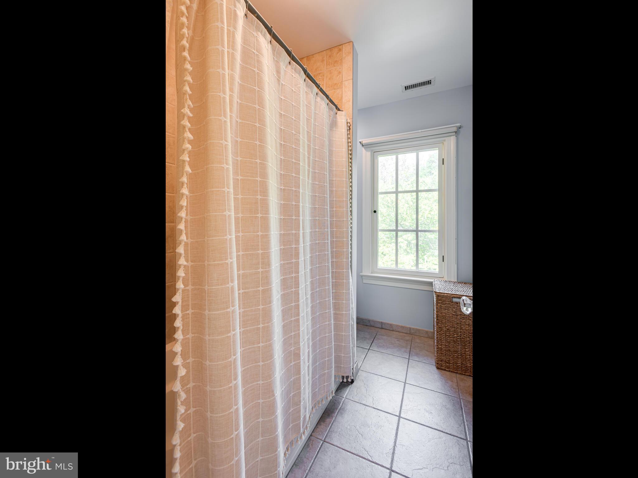 PINE CREEK - Residential