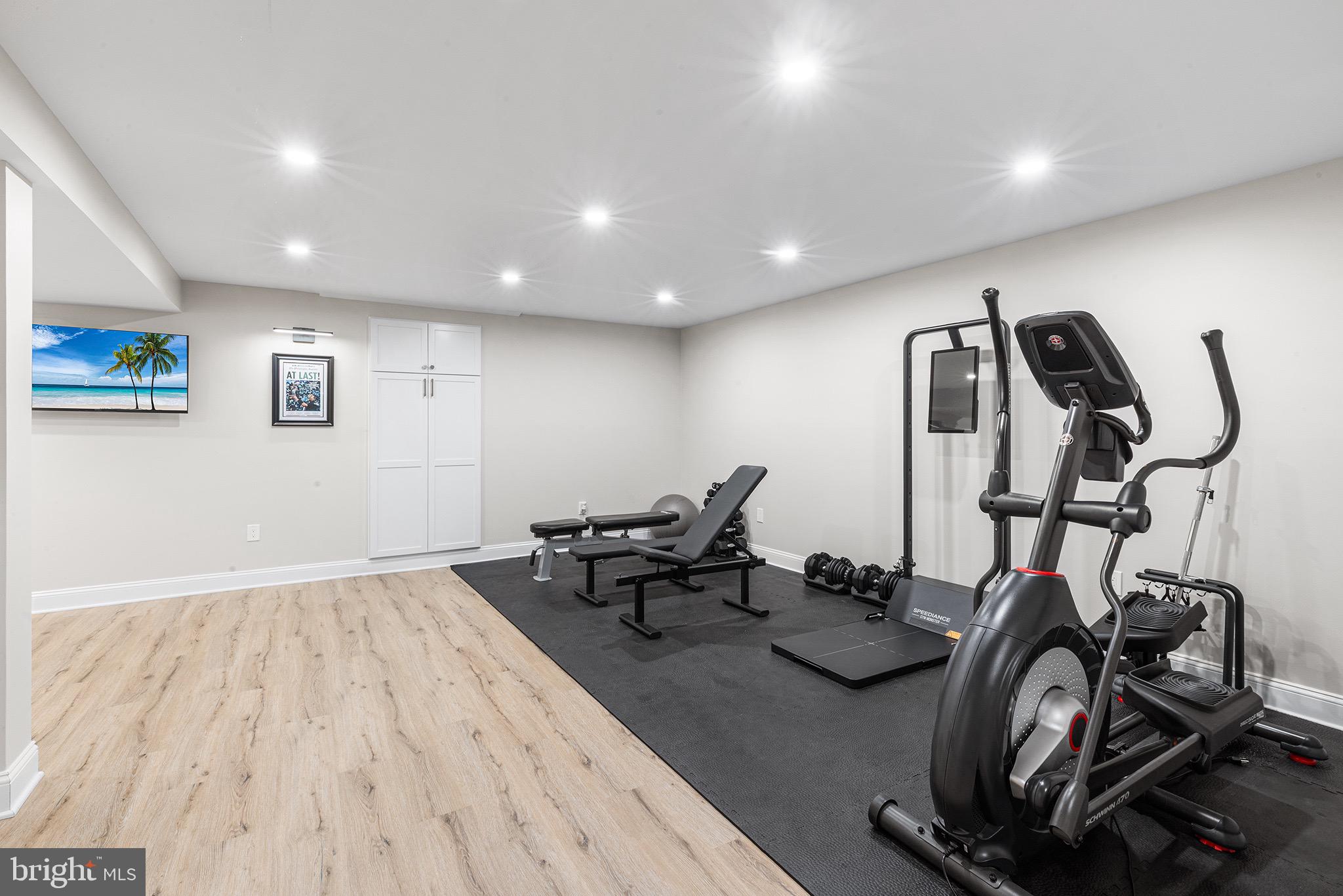 BRIDLE ESTATES - Residential