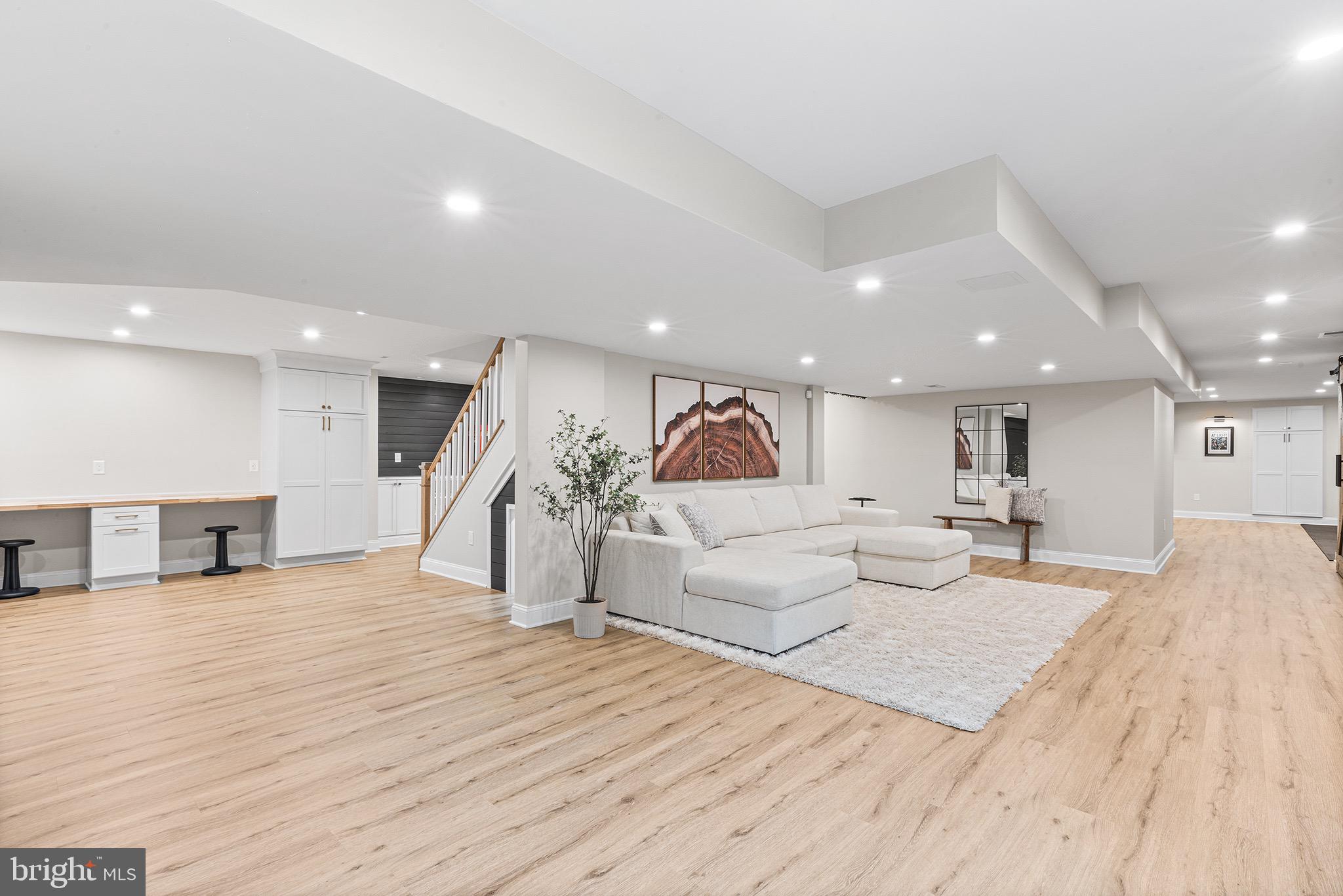 BRIDLE ESTATES - Residential