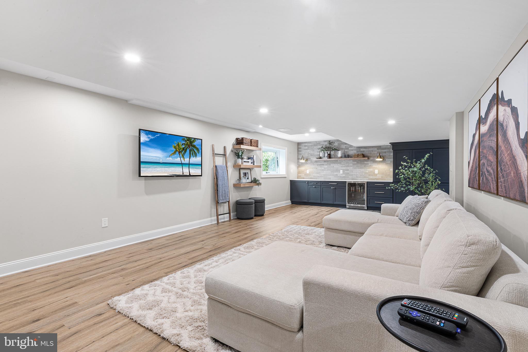 BRIDLE ESTATES - Residential