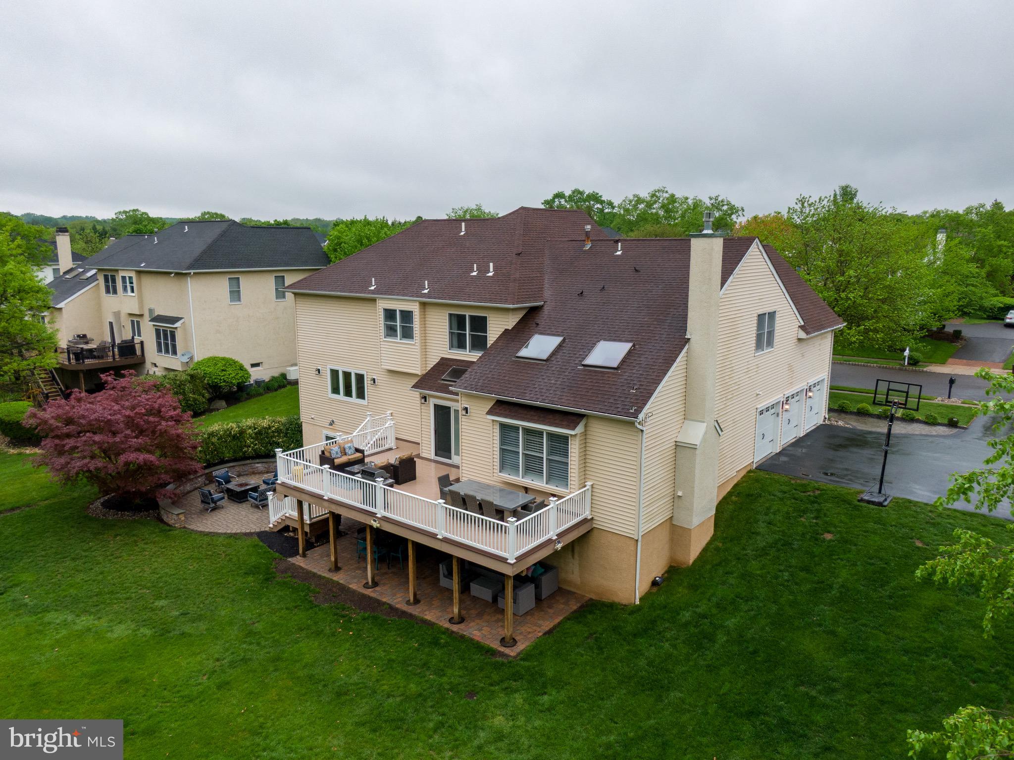 BRIDLE ESTATES - Residential