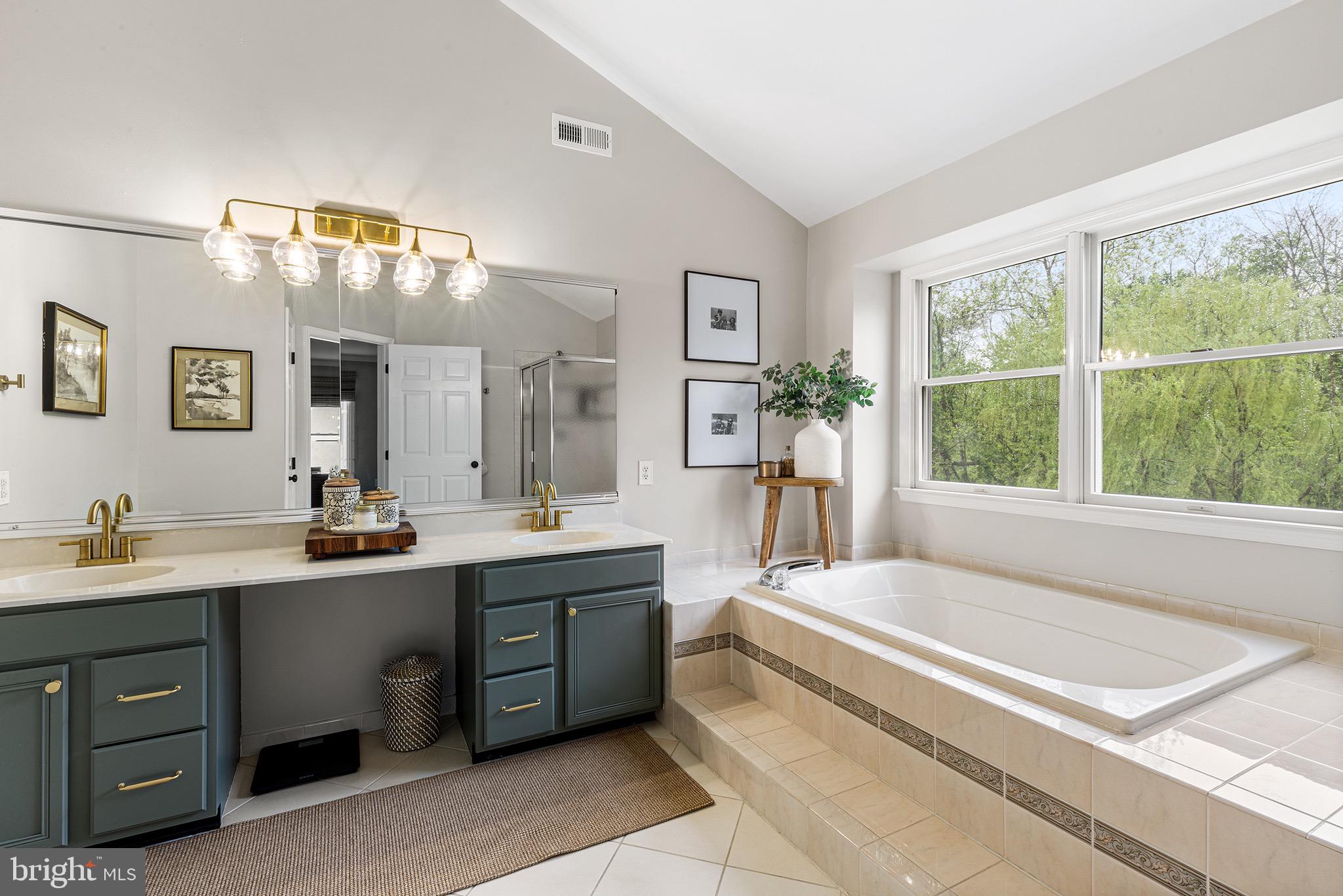 BRIDLE ESTATES - Residential