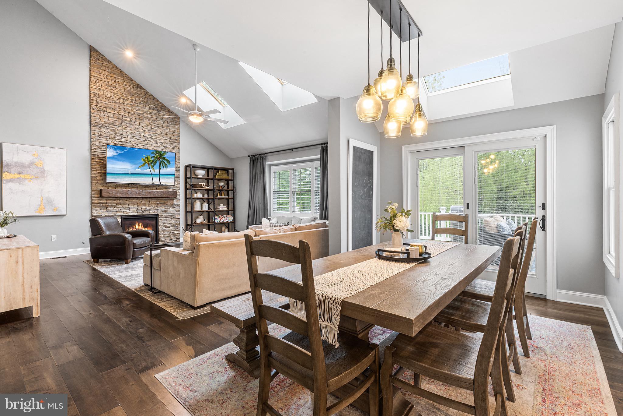 BRIDLE ESTATES - Residential