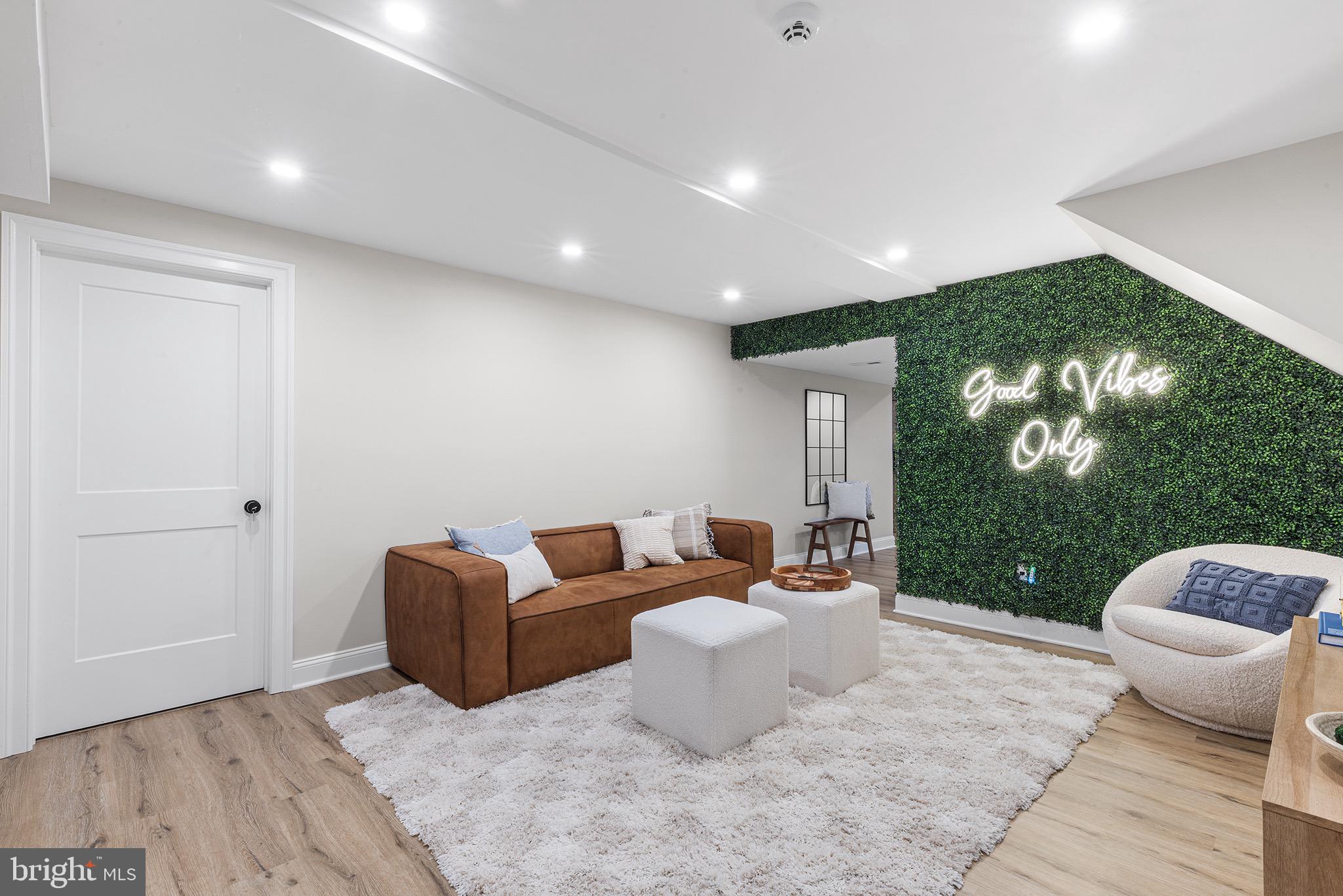 BRIDLE ESTATES - Residential