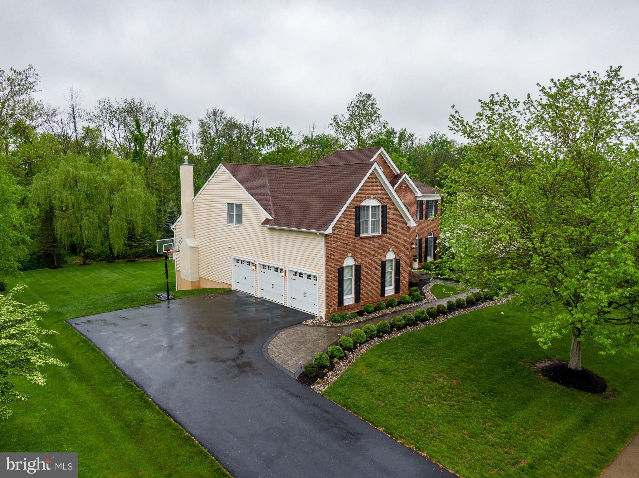 BRIDLE ESTATES - Residential