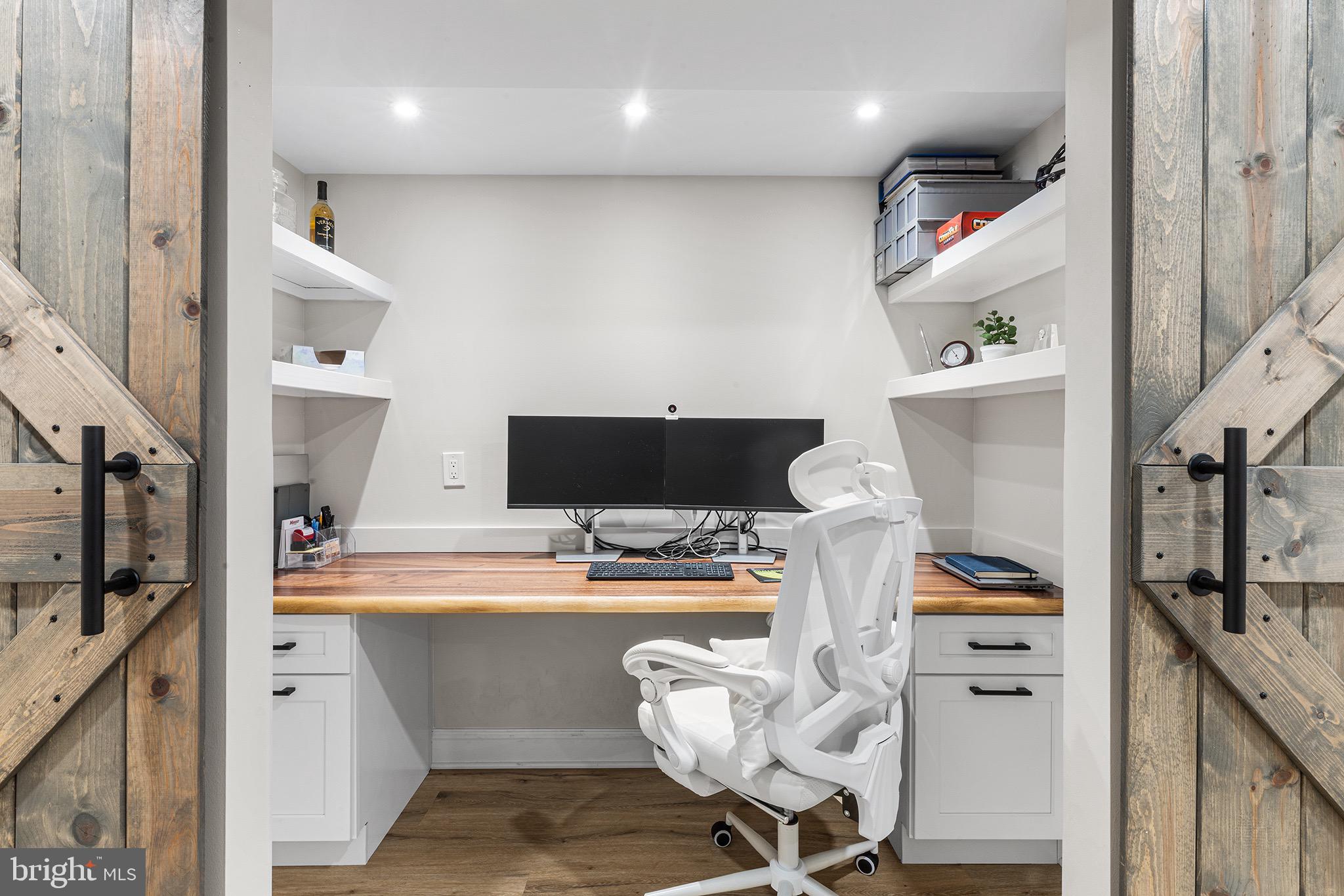 BRIDLE ESTATES - Residential