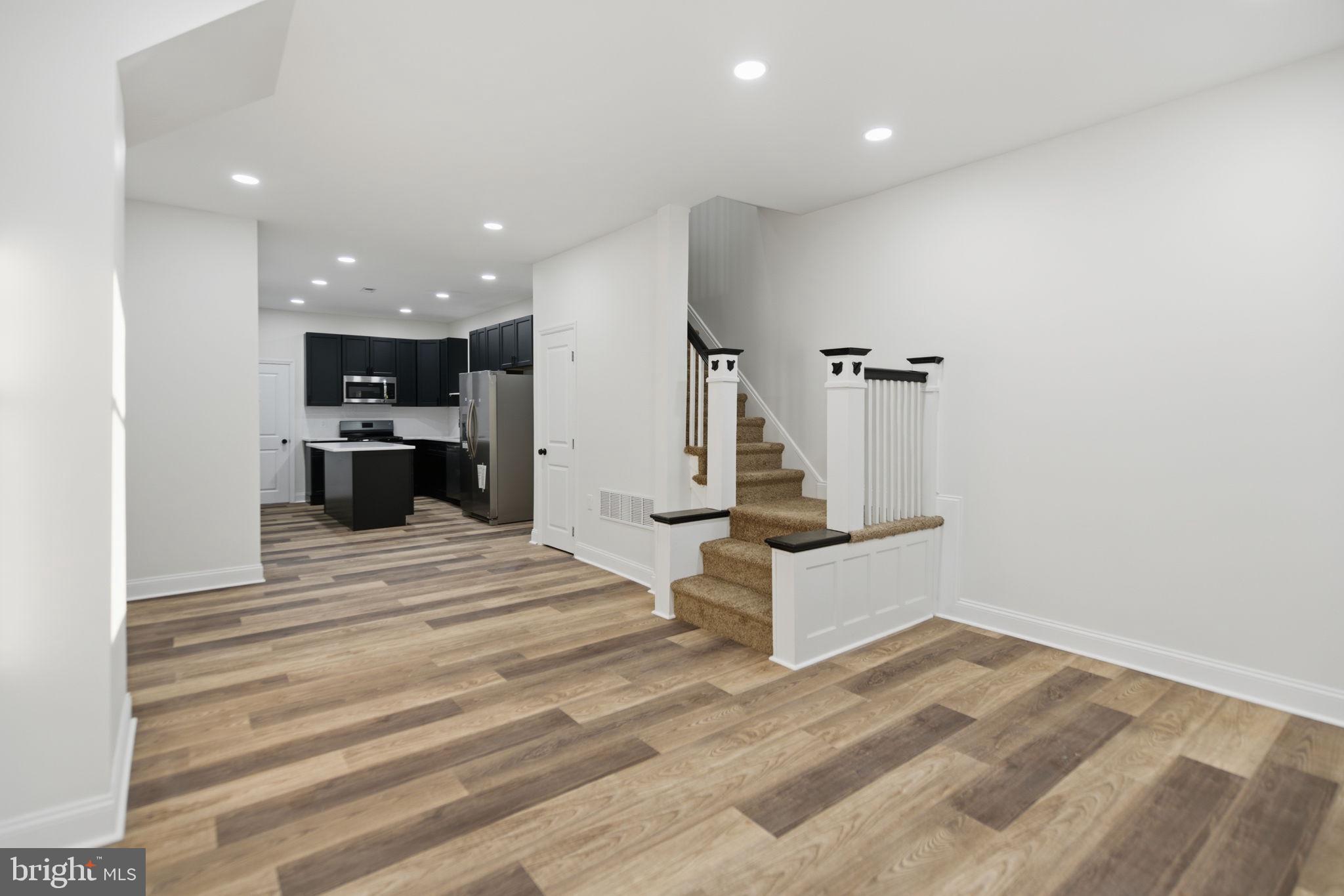 6313 N GARNET STREET