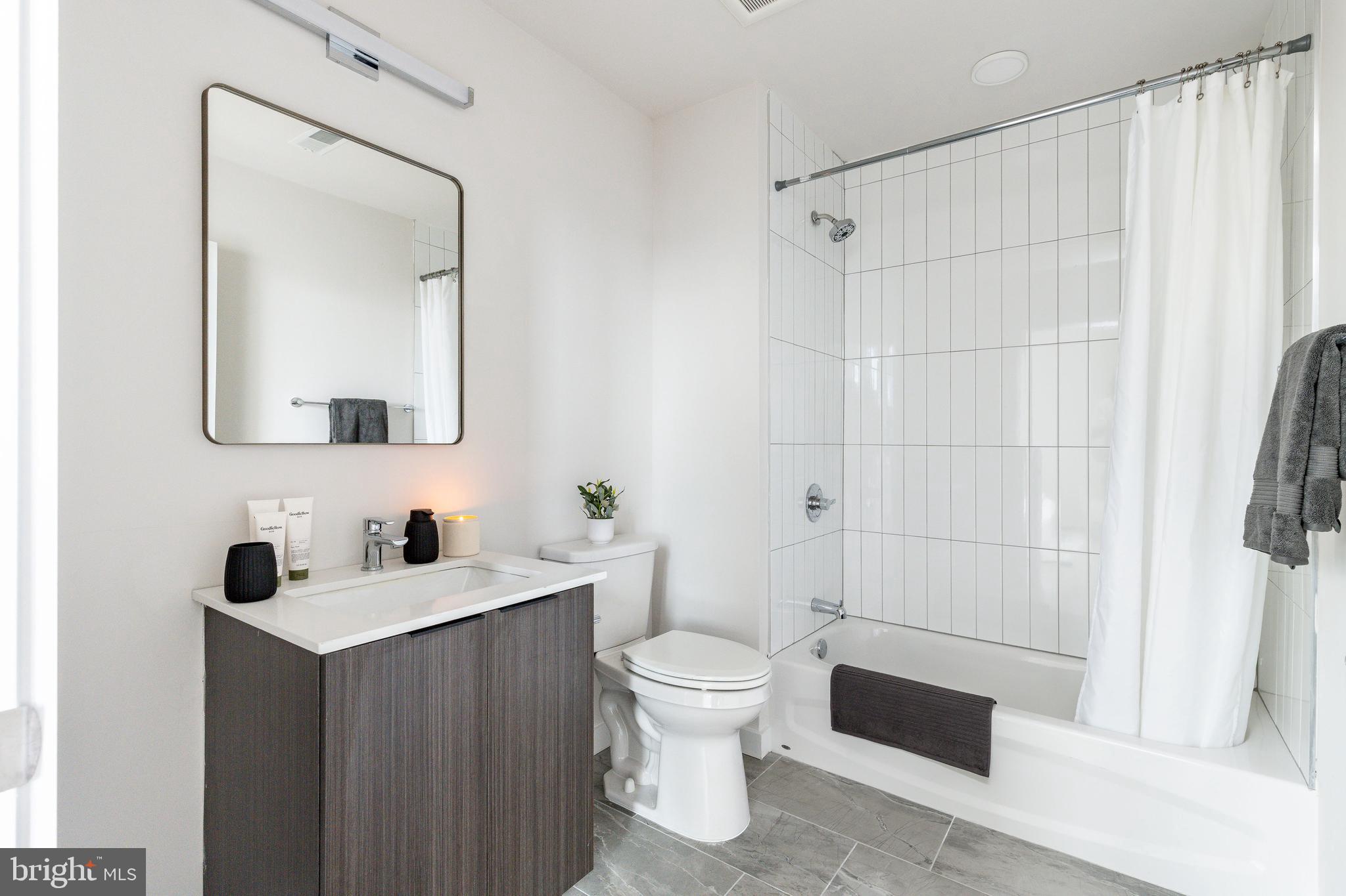 FISHTOWN - Residential Lease