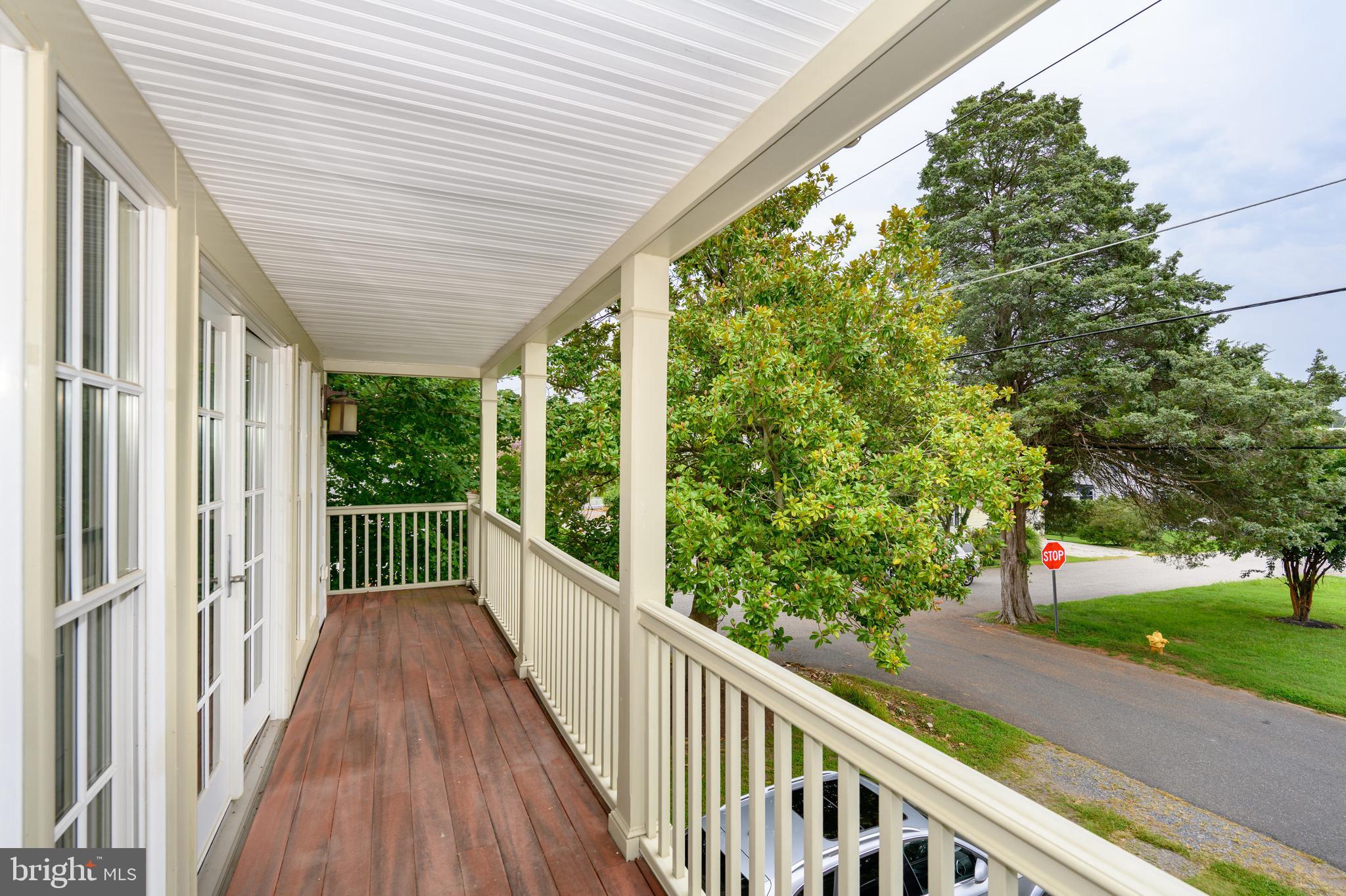 OXFORD - Commercial Sale