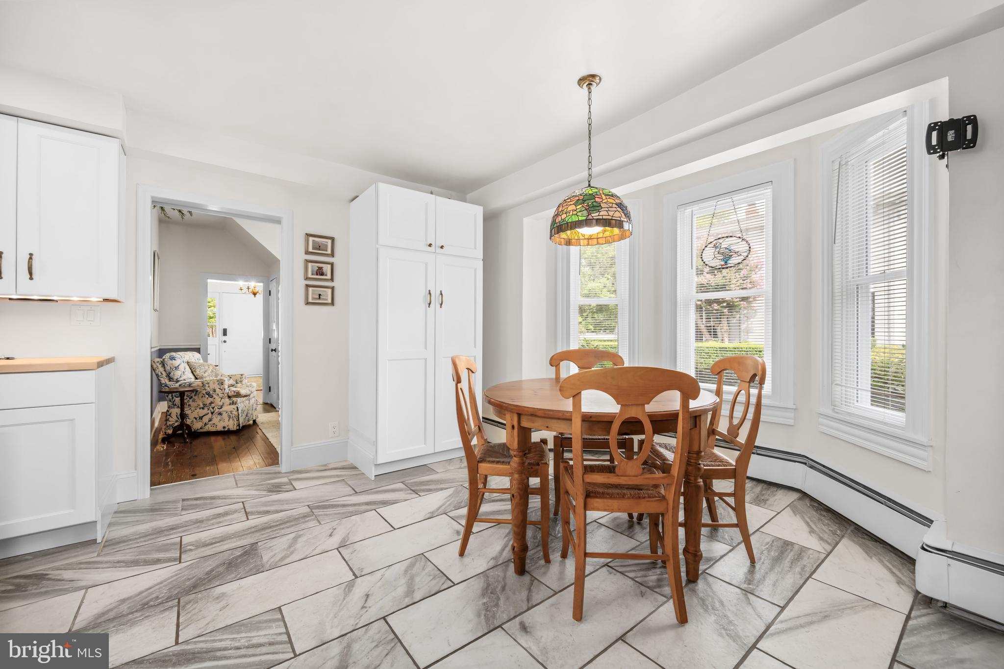 OXFORD - Commercial Sale